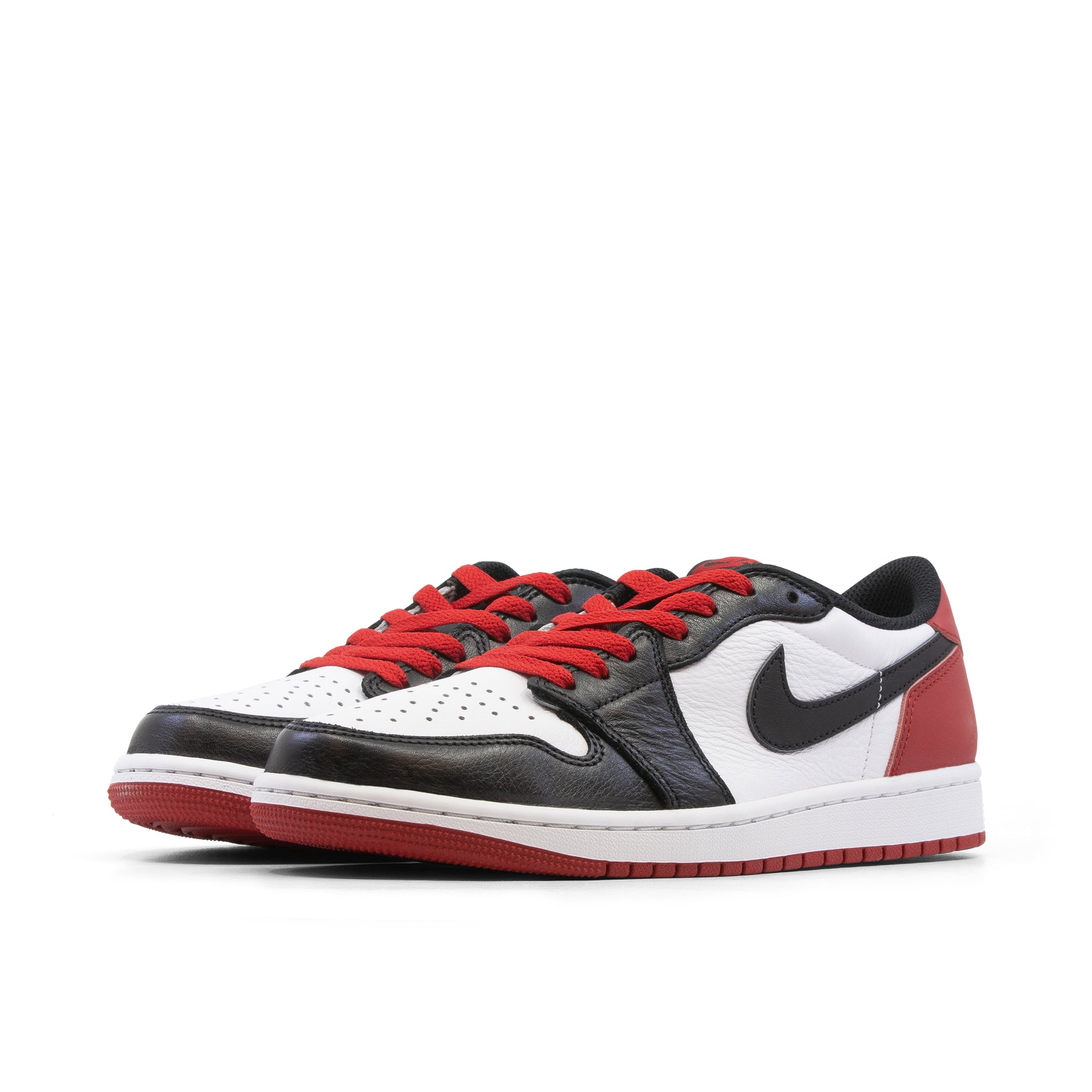 AIR JORDAN 1 LOW BLACK TOE