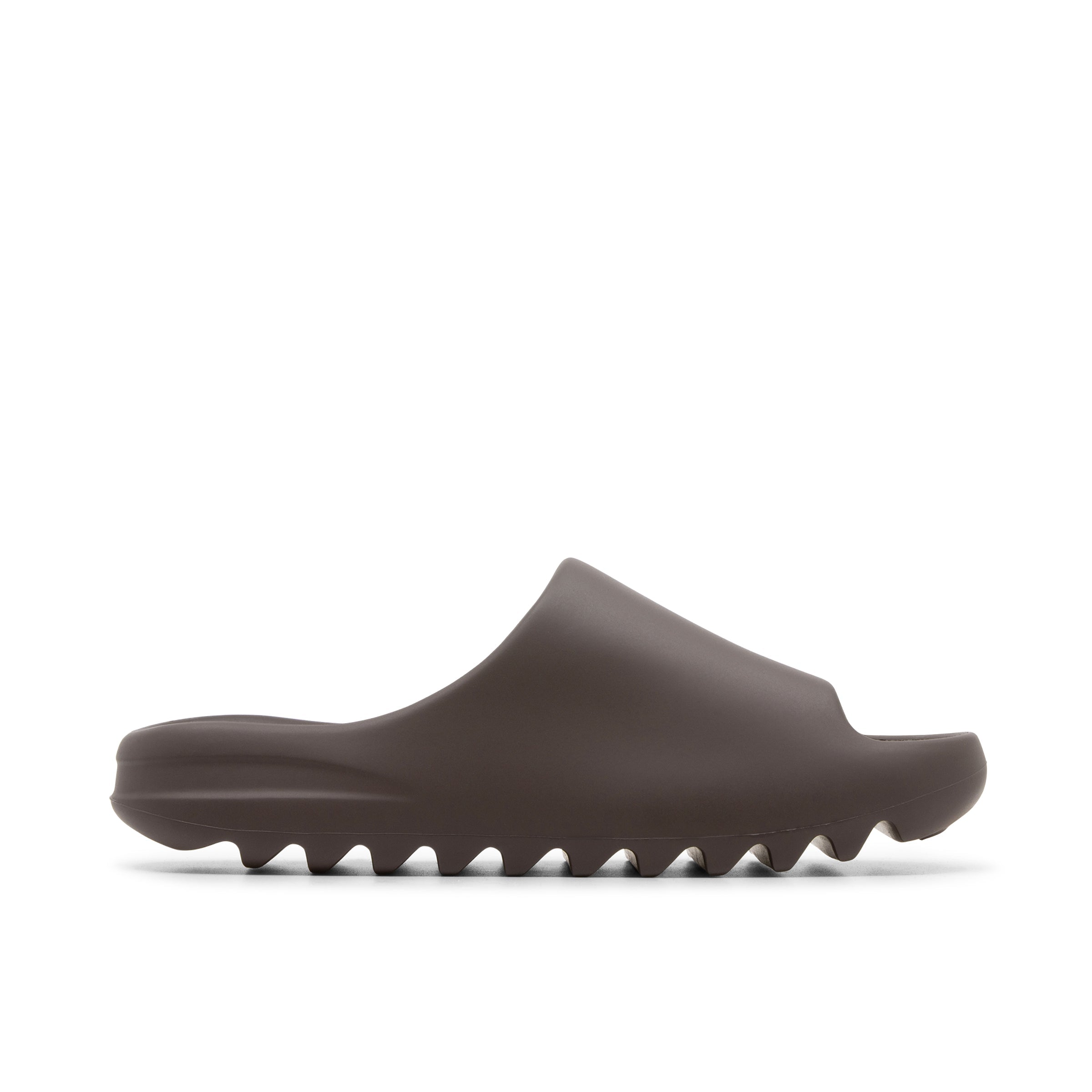 YEEZY SLIDE SOOT