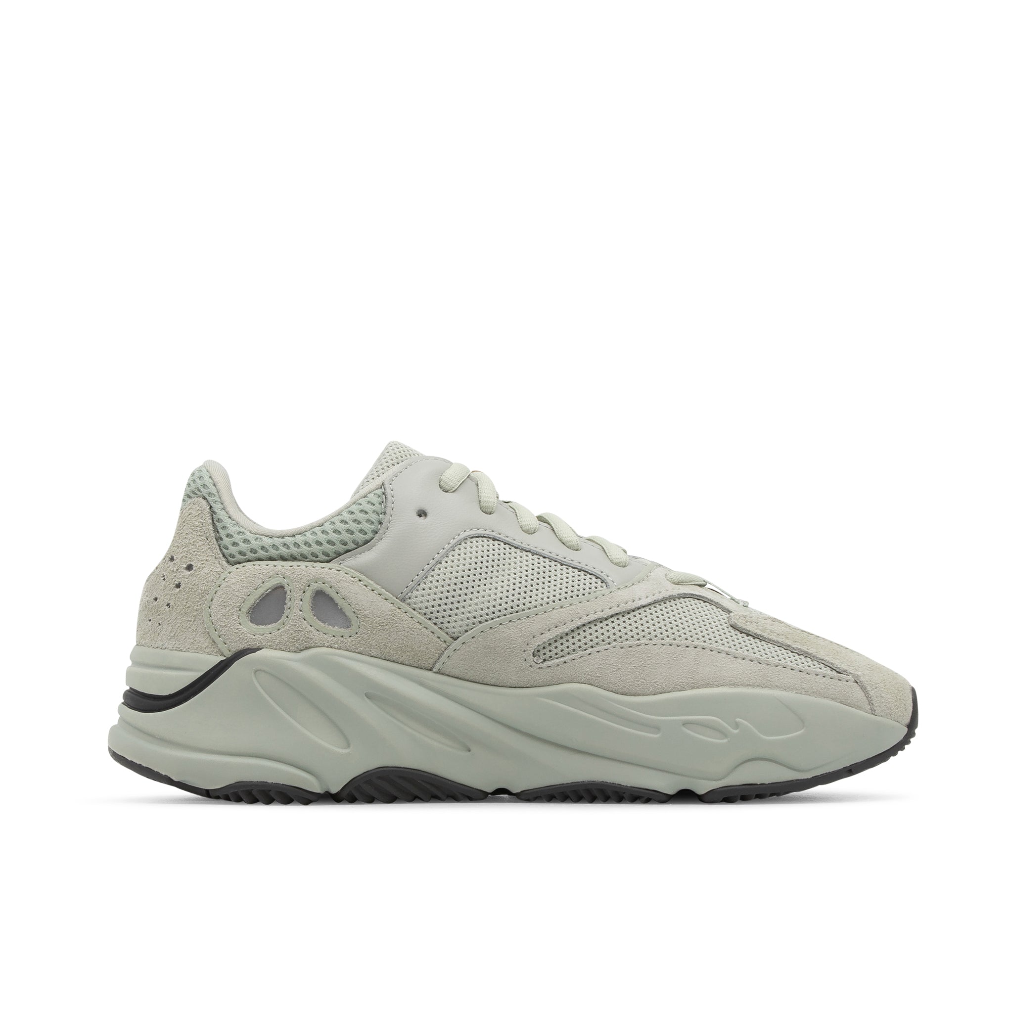 YEEZY BOOST 700 SALT