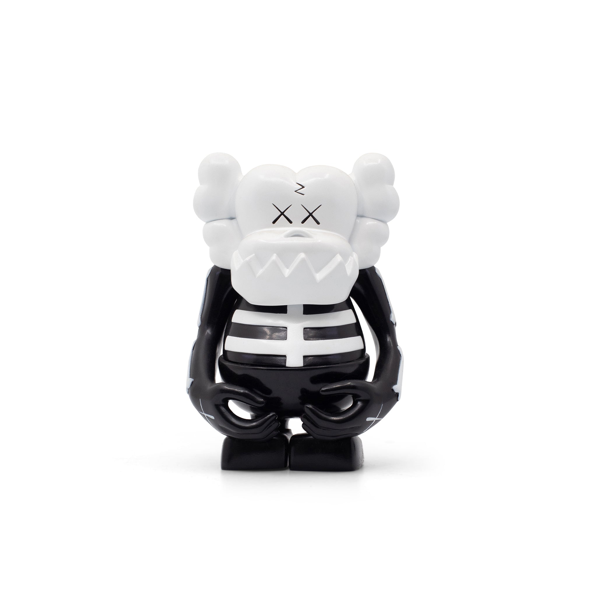 KAWS BOUNTY HUNTER SKULL KUN BLACK WHITE