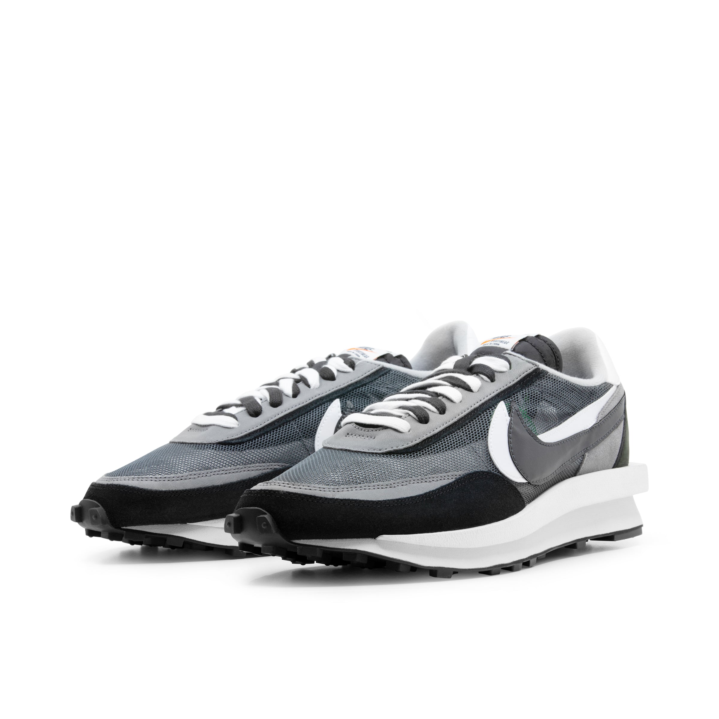 NIKE LDV WAFFLE SACAI BLACK