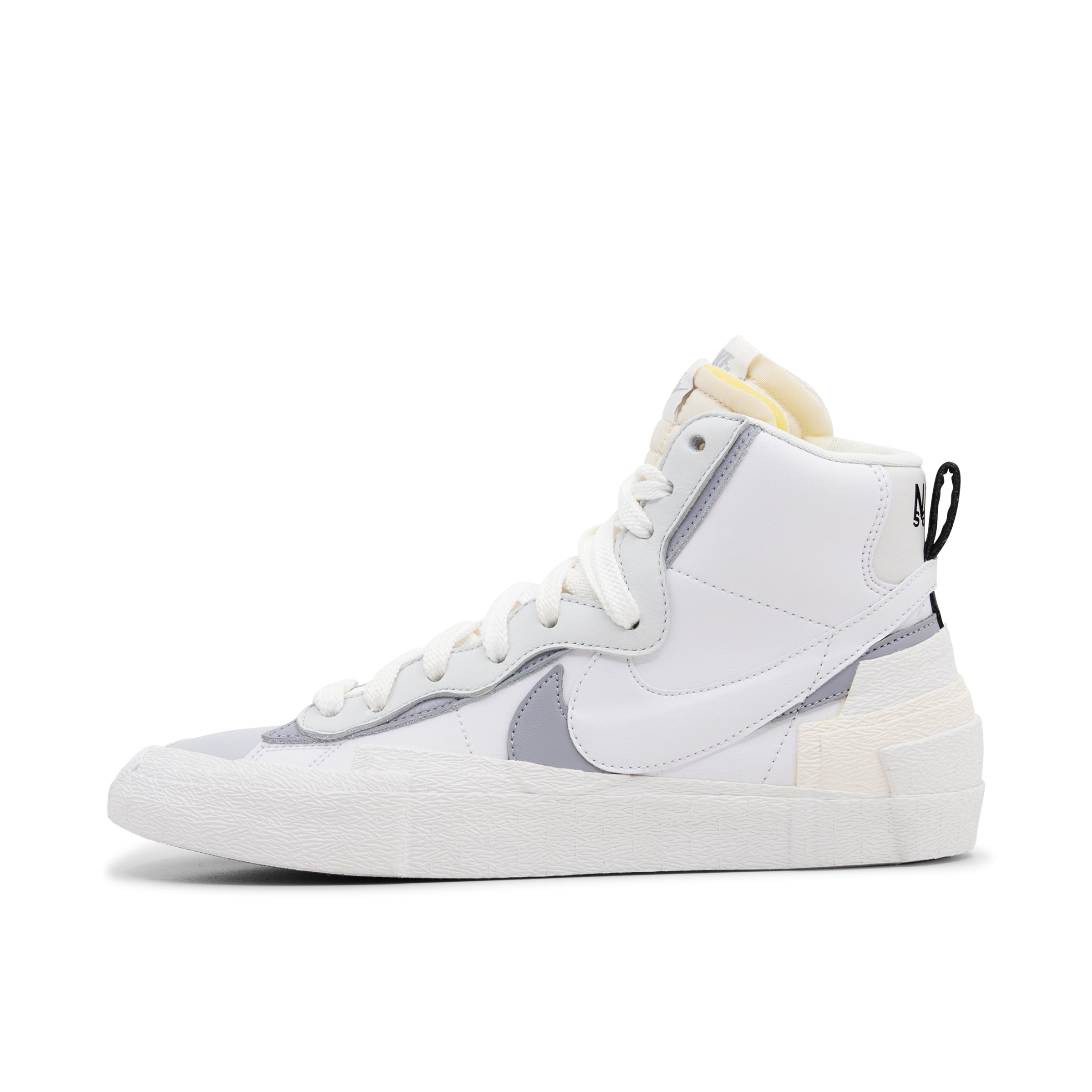 NIKE BLAZER MID SACAI WHITE GREY