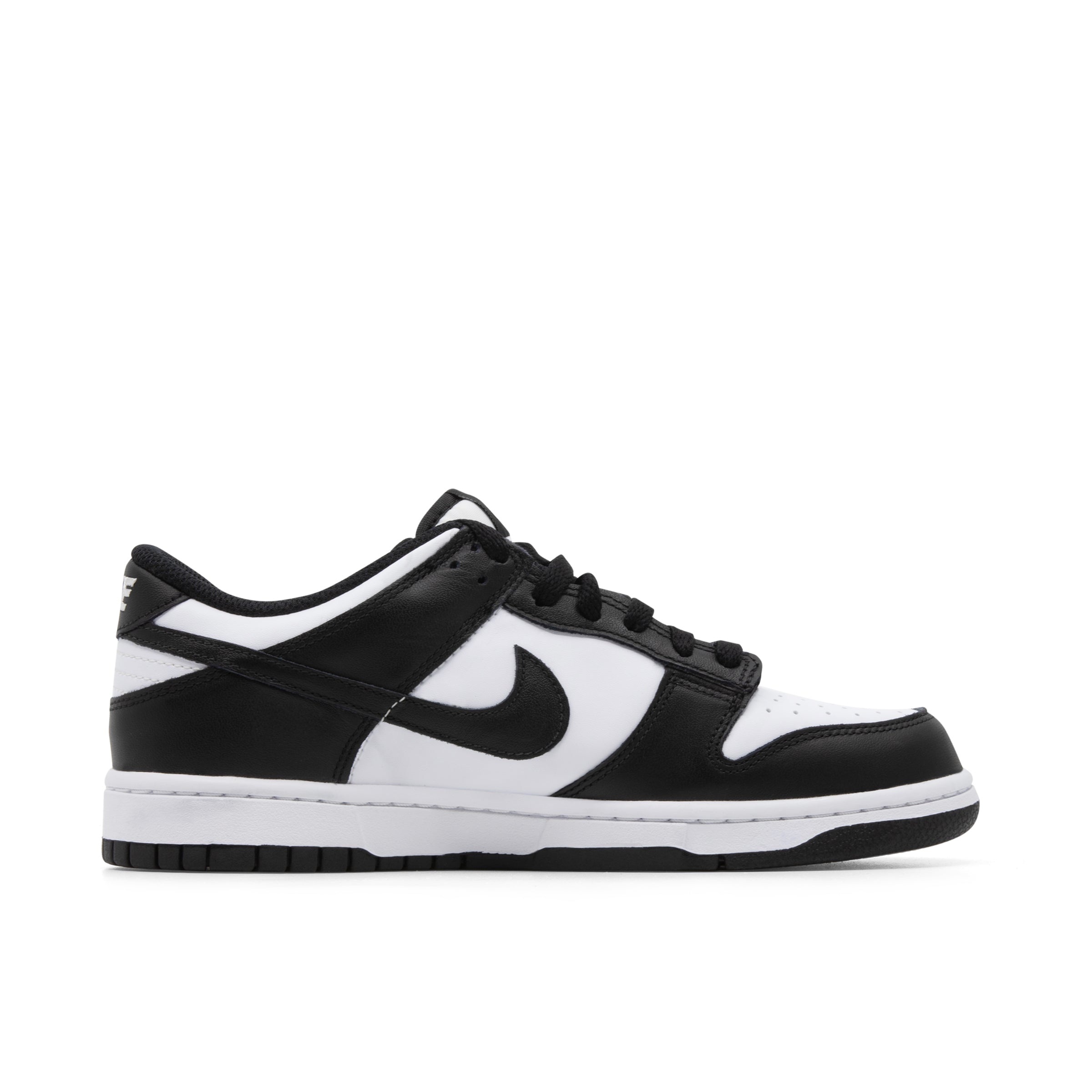 NIKE DUNK LOW GS BLACK WHITE