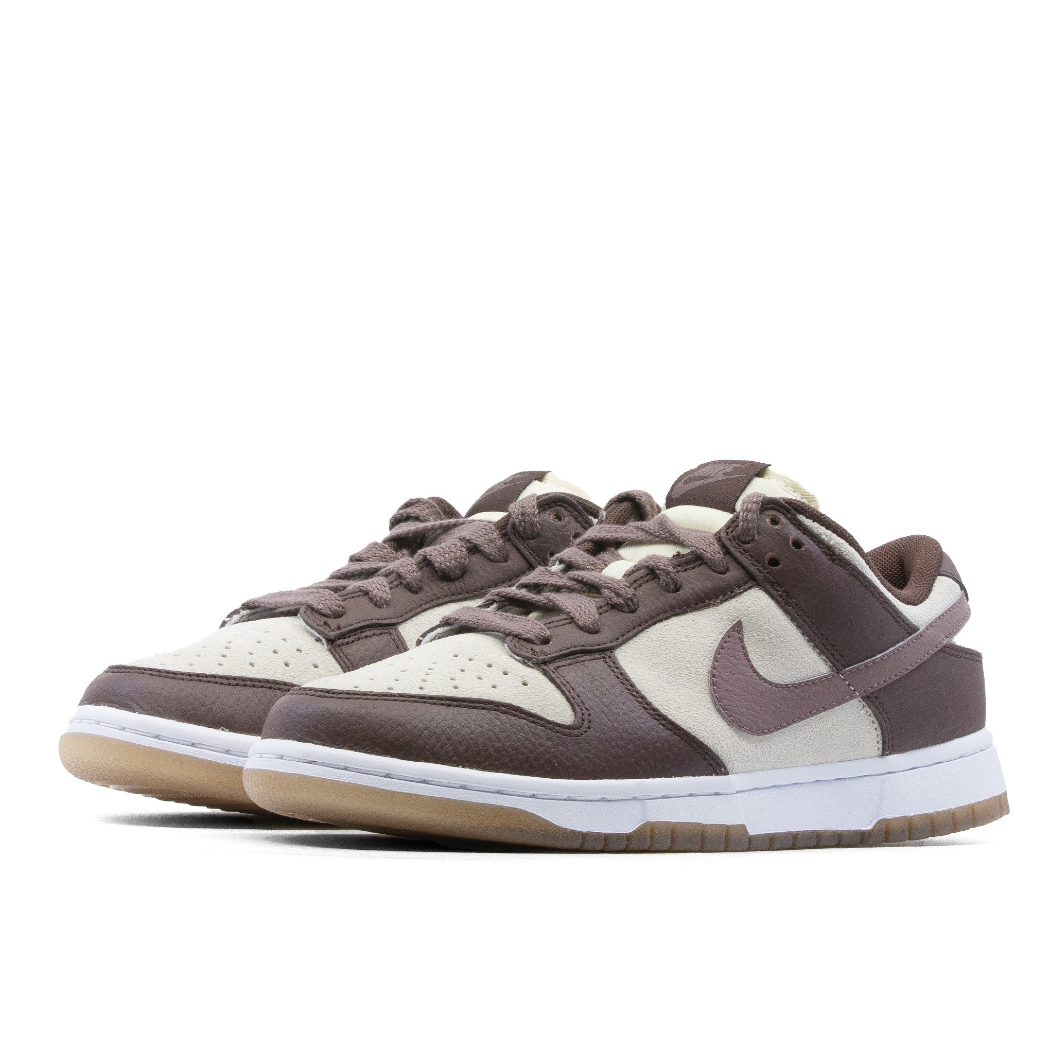 NIKE DUNK LOW WMNS PLUM ECLIPSE