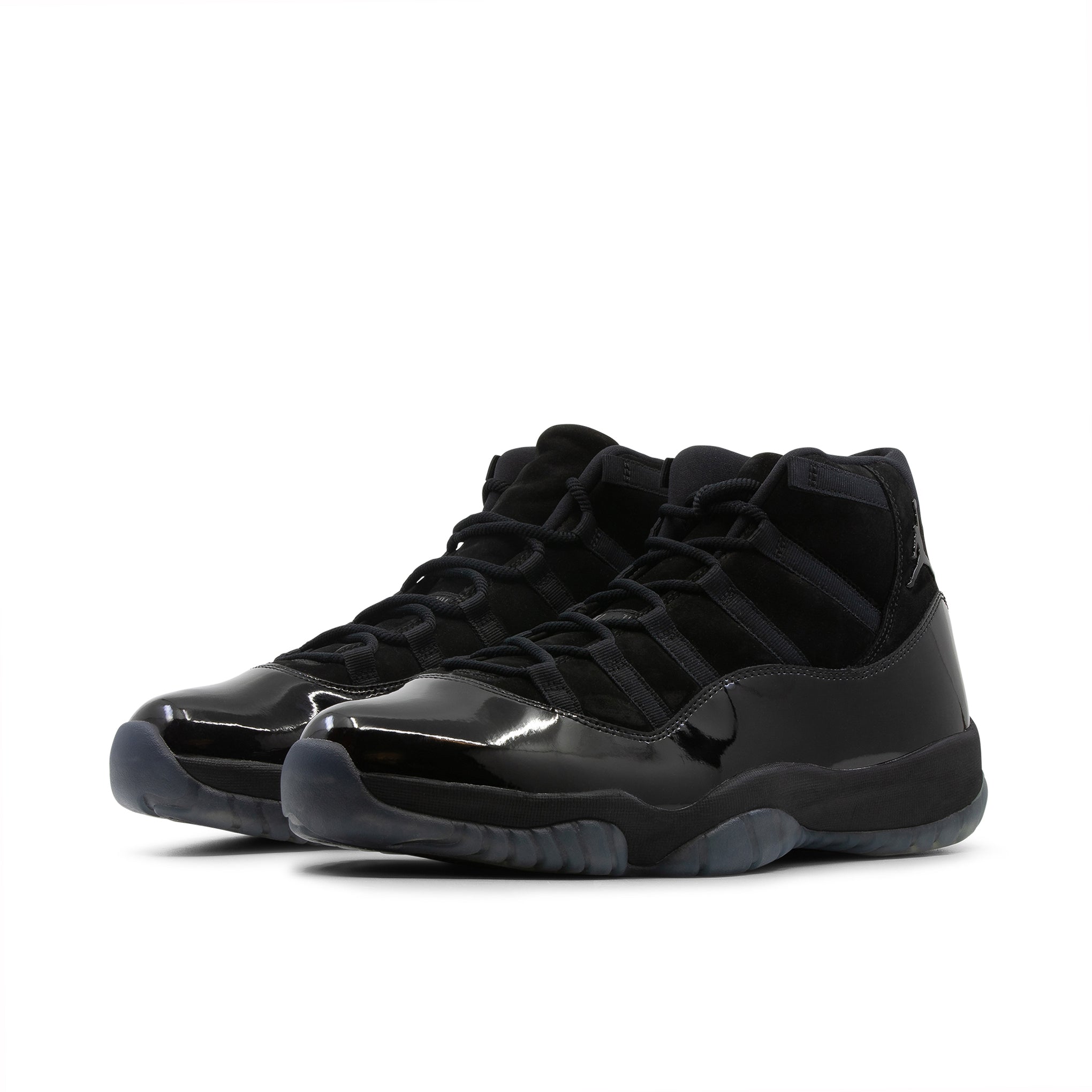 AIR JORDAN 11 CAP AND GOWN