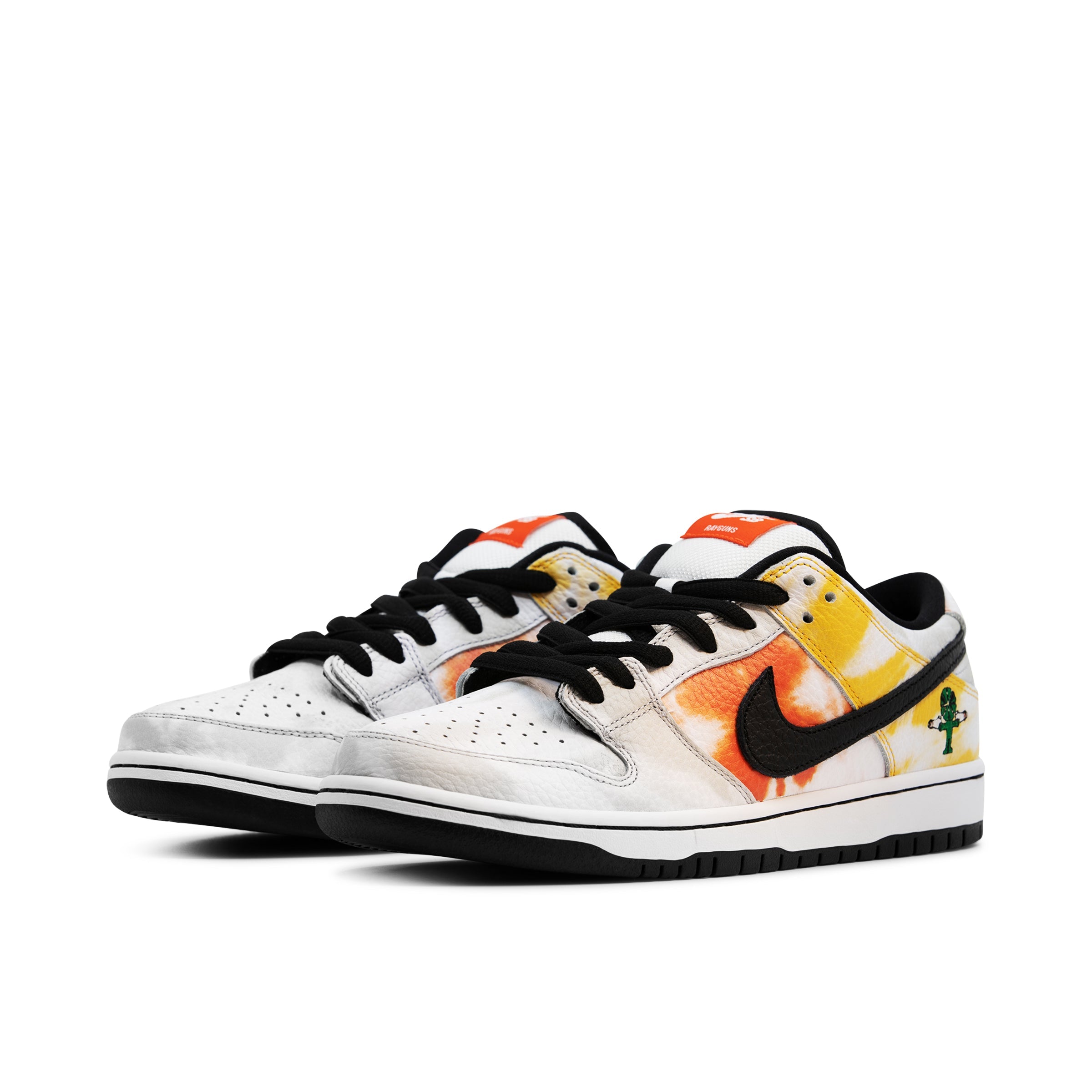 NIKE SB DUNK LOW TIE DYE RAYGUN WHITE