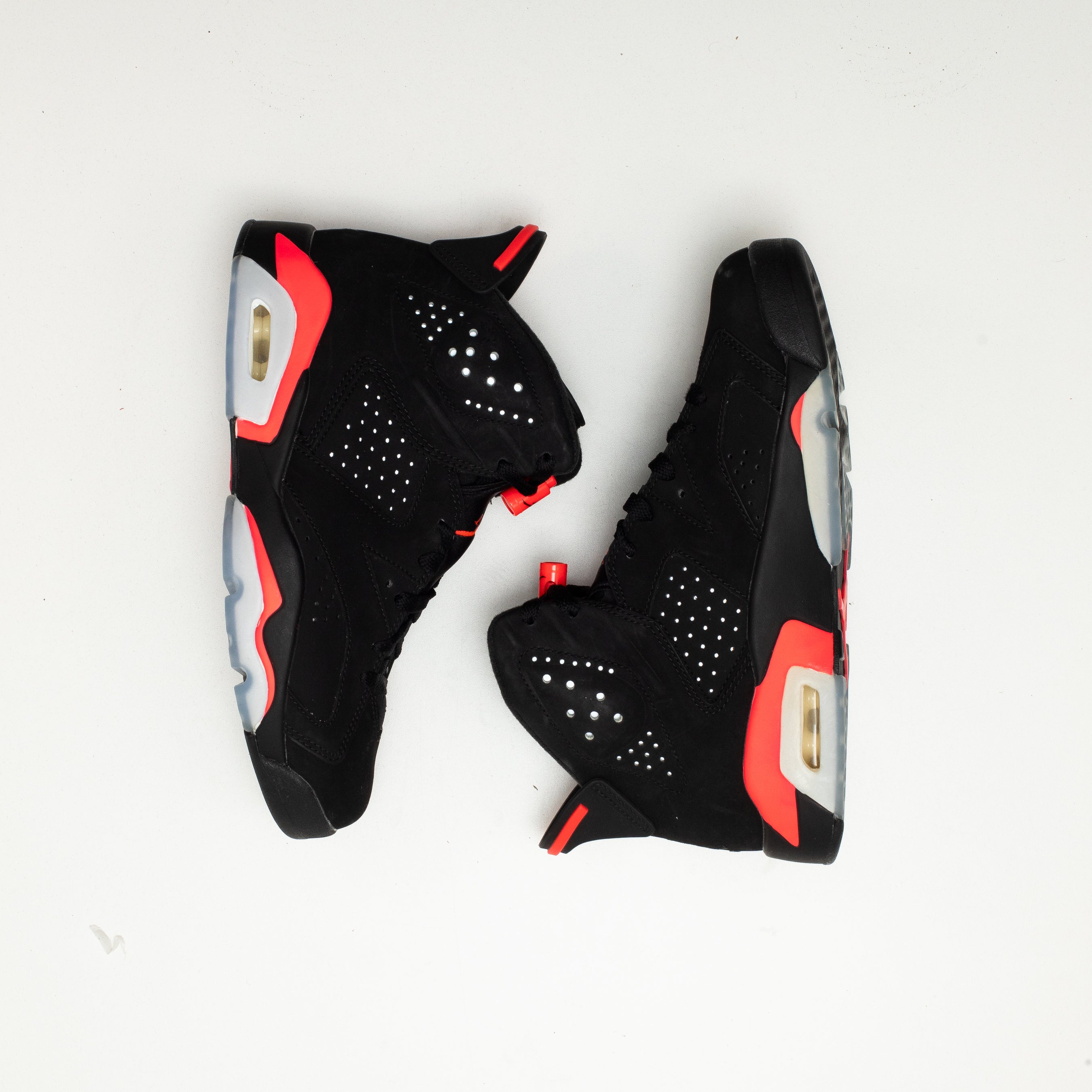 AIR JORDAN 6 BLACK INFRARED (2014) [FLAWED - SIZE 7]