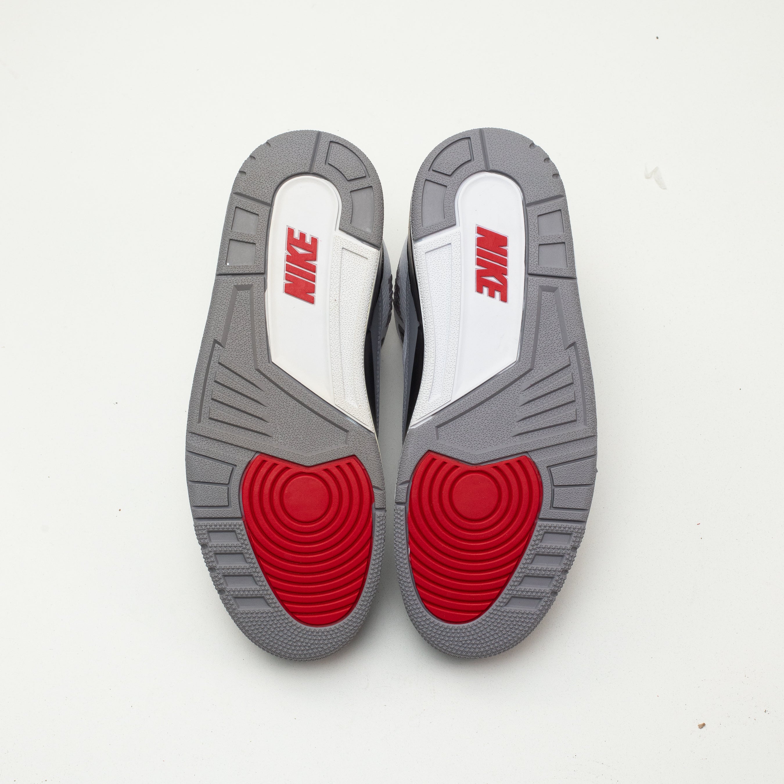 AIR JORDAN 3 TINKER [FLAWED - SIZE 8.5]