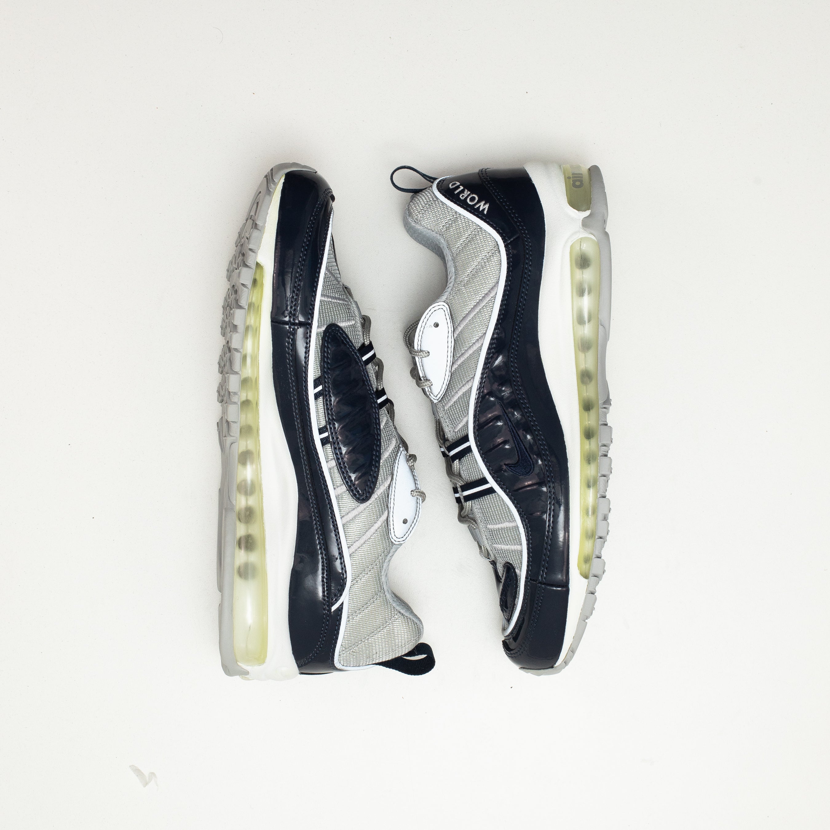 NIKE AIR MAX 98 SUPREME OBSIDIAN [FLAWED - SIZE 10]