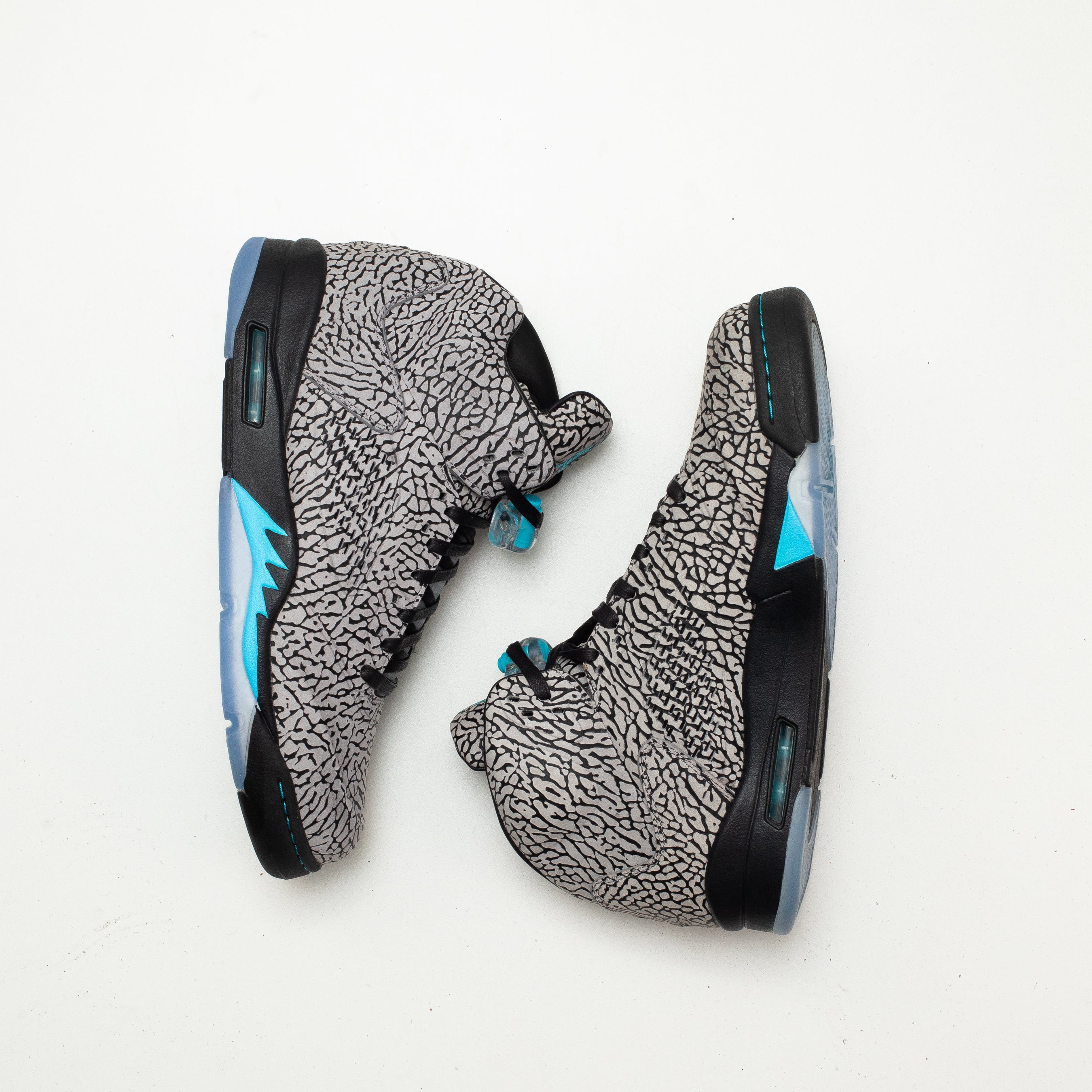 AIR JORDAN 5 3LAB5 [FLAWED - SIZE 10.5]