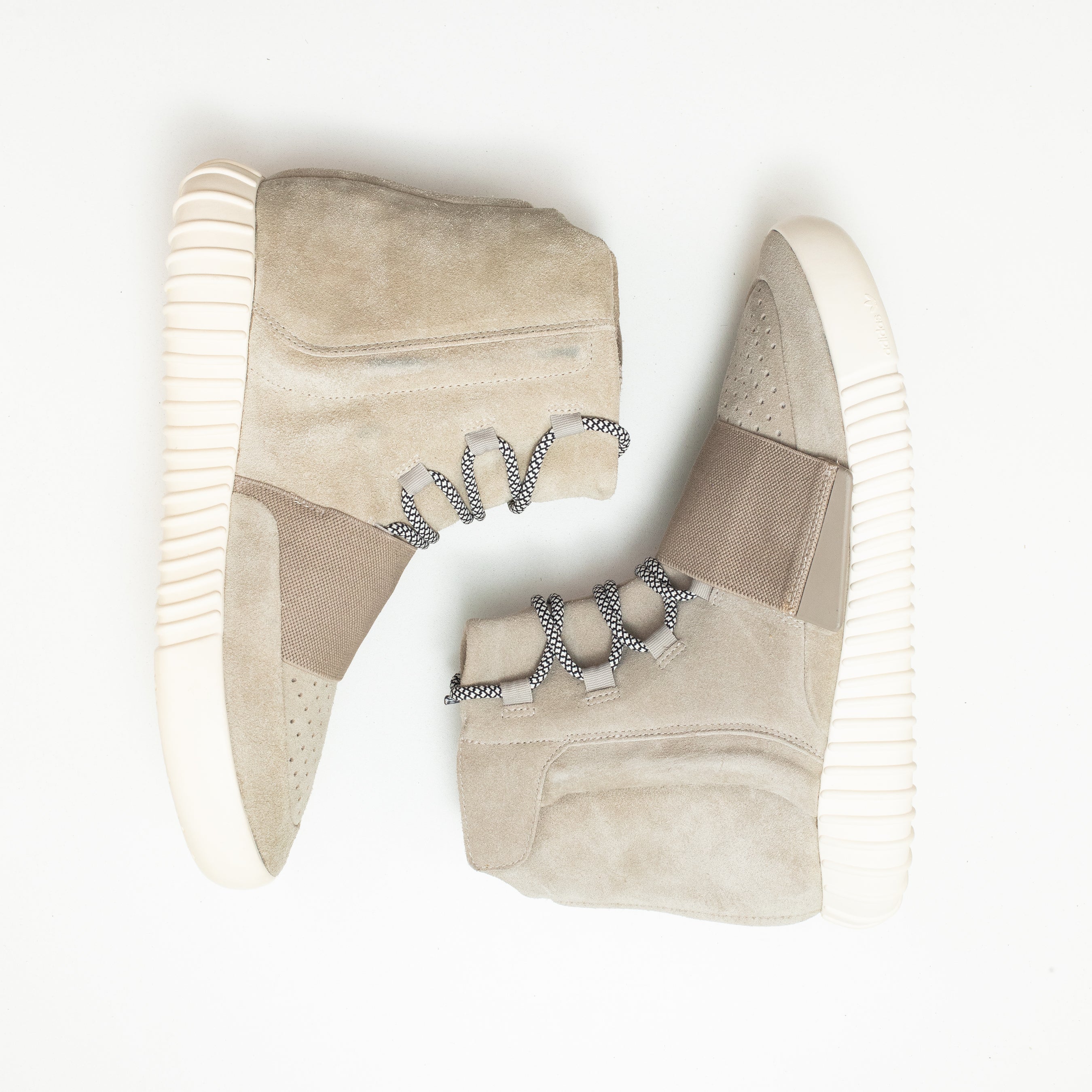 YEEZY 750 BOOST OG LIGHT BROWN [FLAWED - SIZE 10]