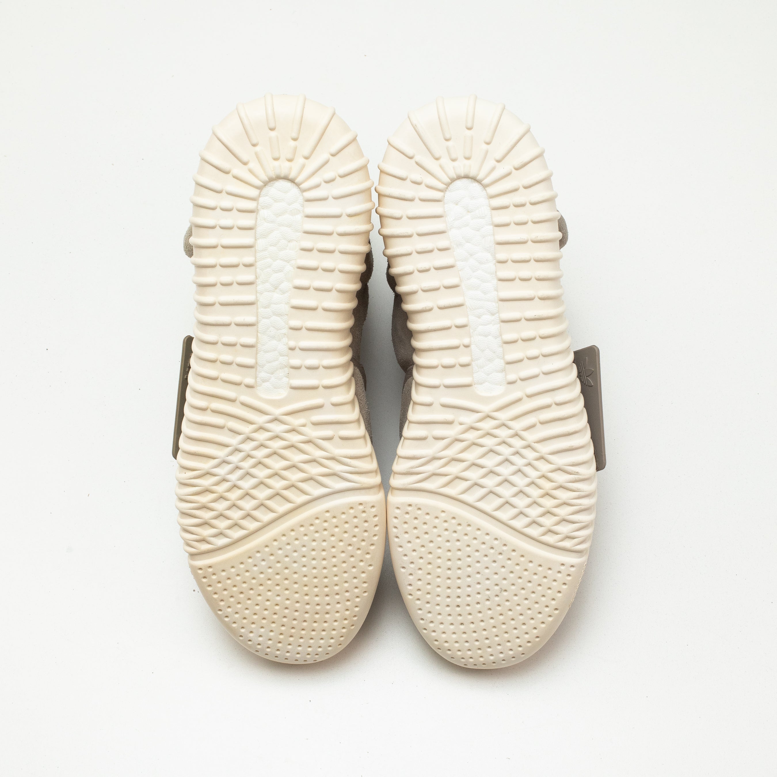 YEEZY 750 BOOST OG LIGHT BROWN [FLAWED - SIZE 10]