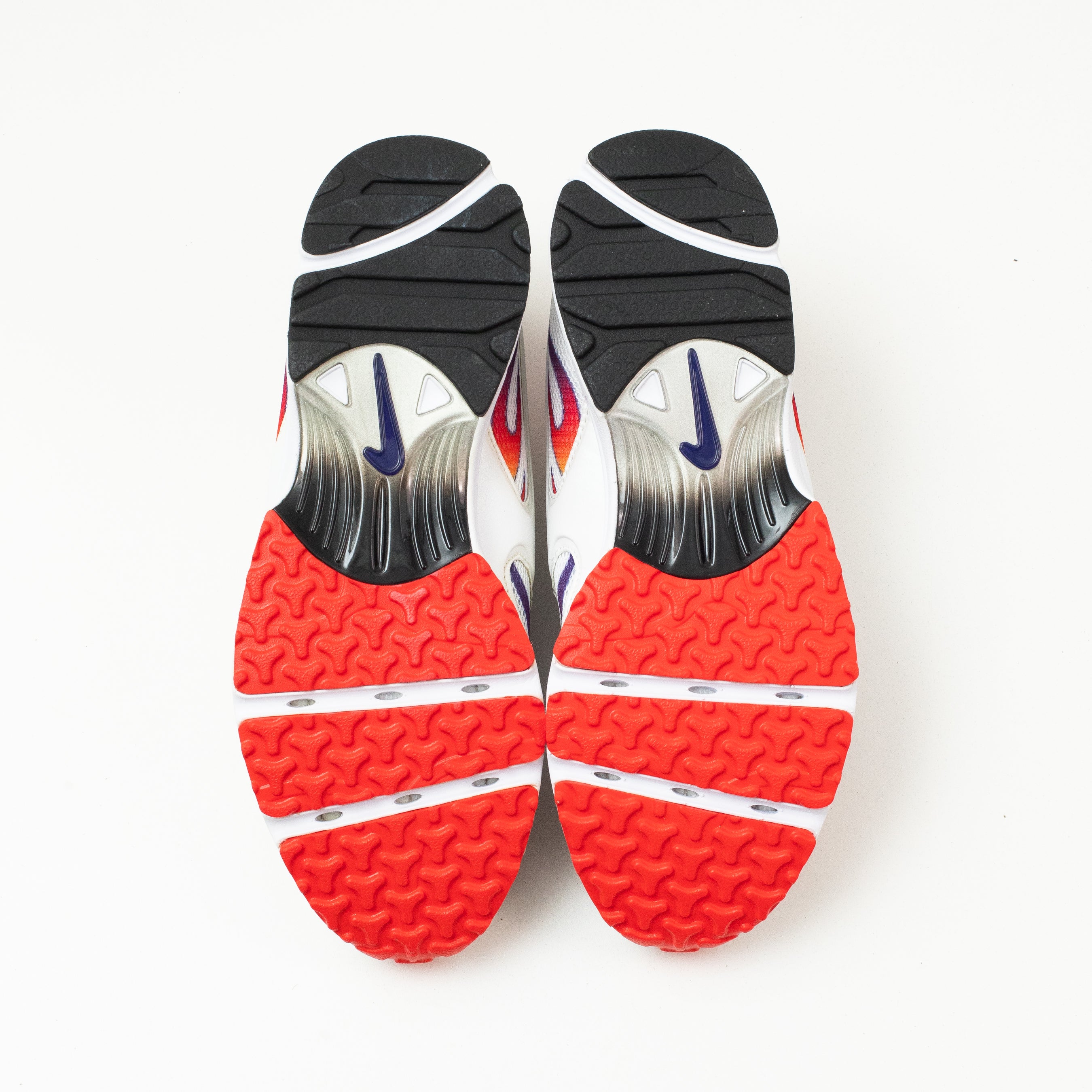 NIKE ZOOM STREAK SPECTRUM PLUS SUPREME WHITE [FLAWED - SIZE 9]