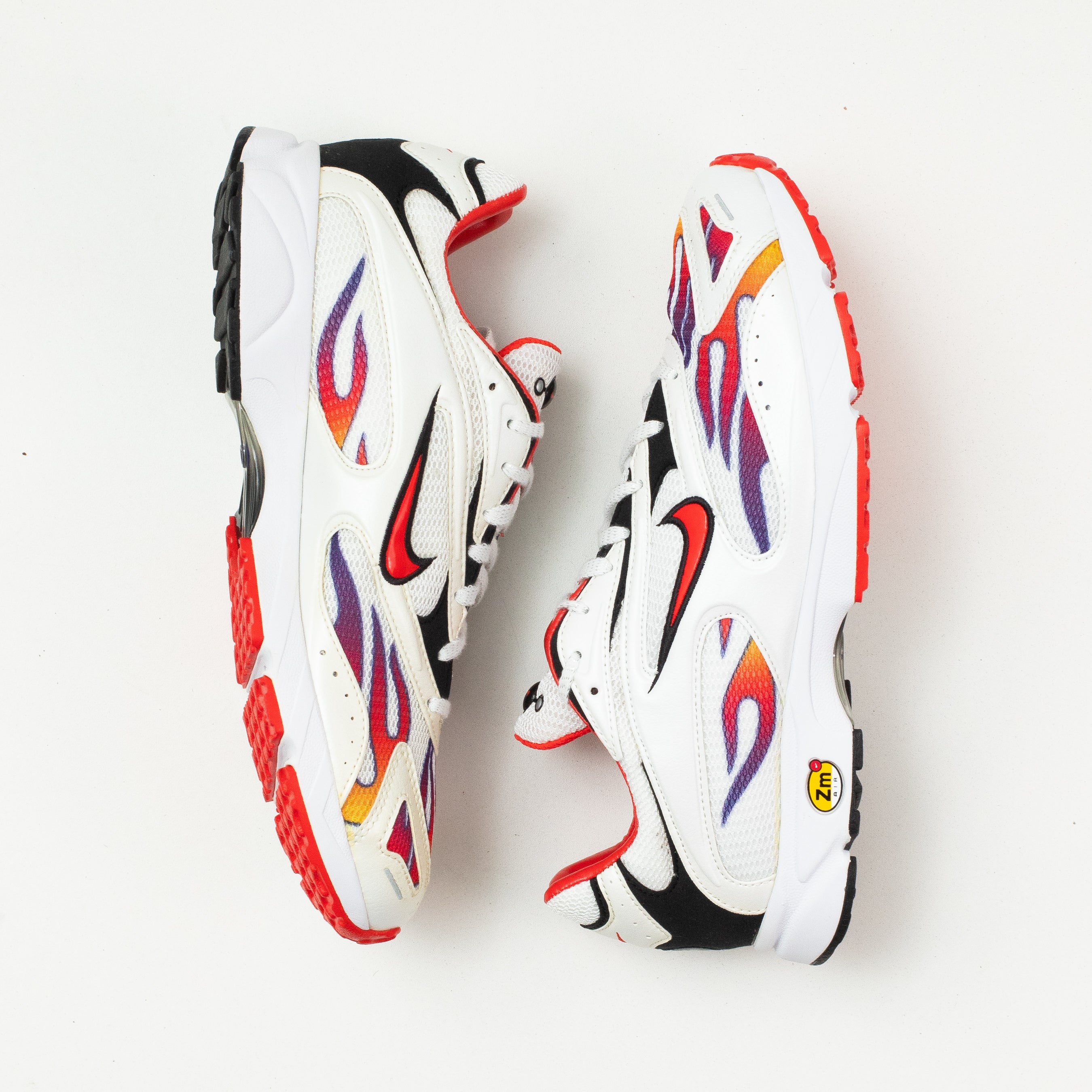 NIKE ZOOM STREAK SPECTRUM PLUS SUPREME WHITE [FLAWED - SIZE 9]
