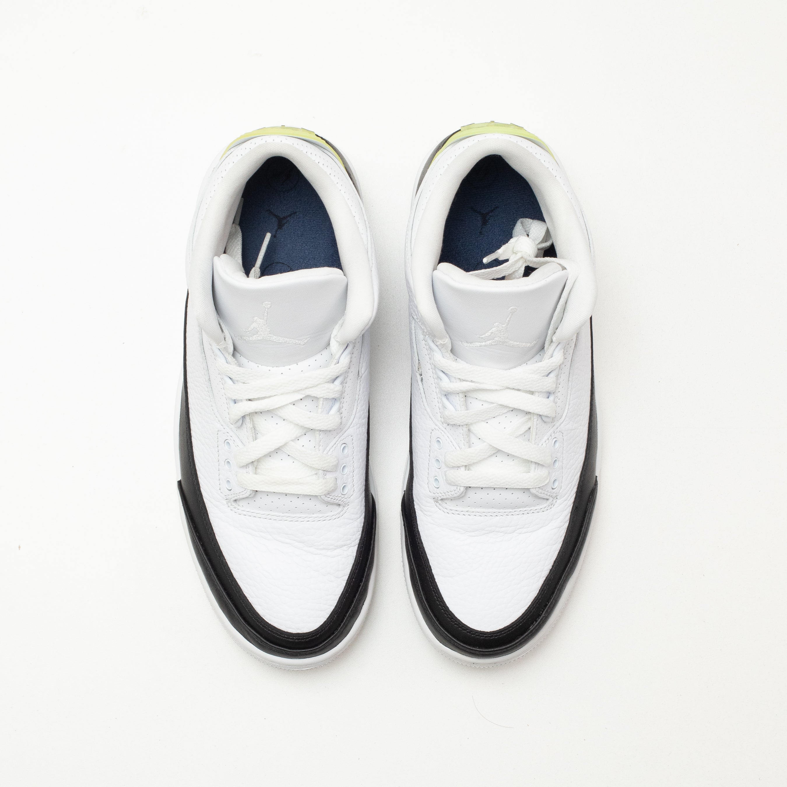 AIR JORDAN 3 FRAGMENT [USED - SIZE 8]