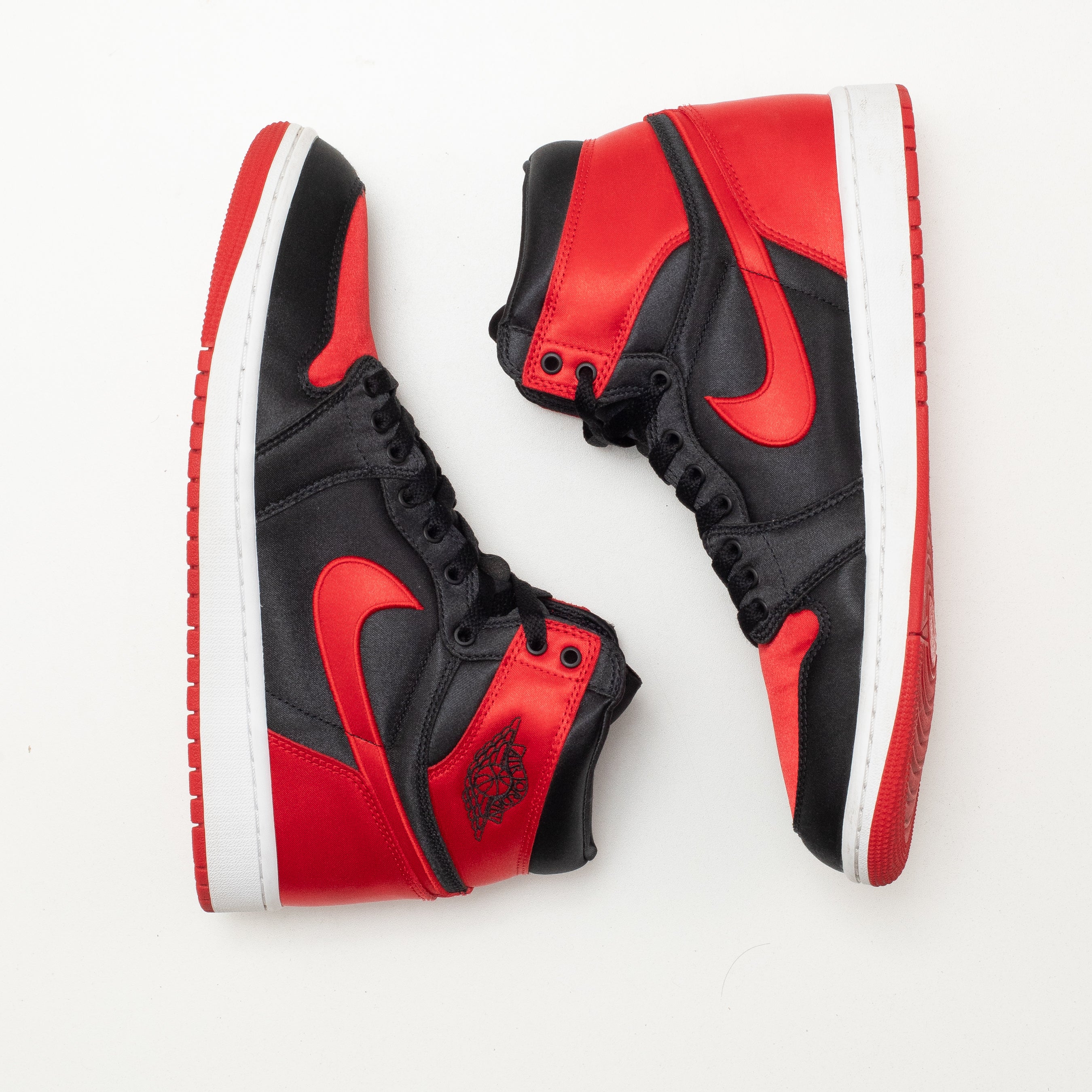 AIR JORDAN 1 HIGH WMNS SATIN BRED [USED - SIZE 11W]