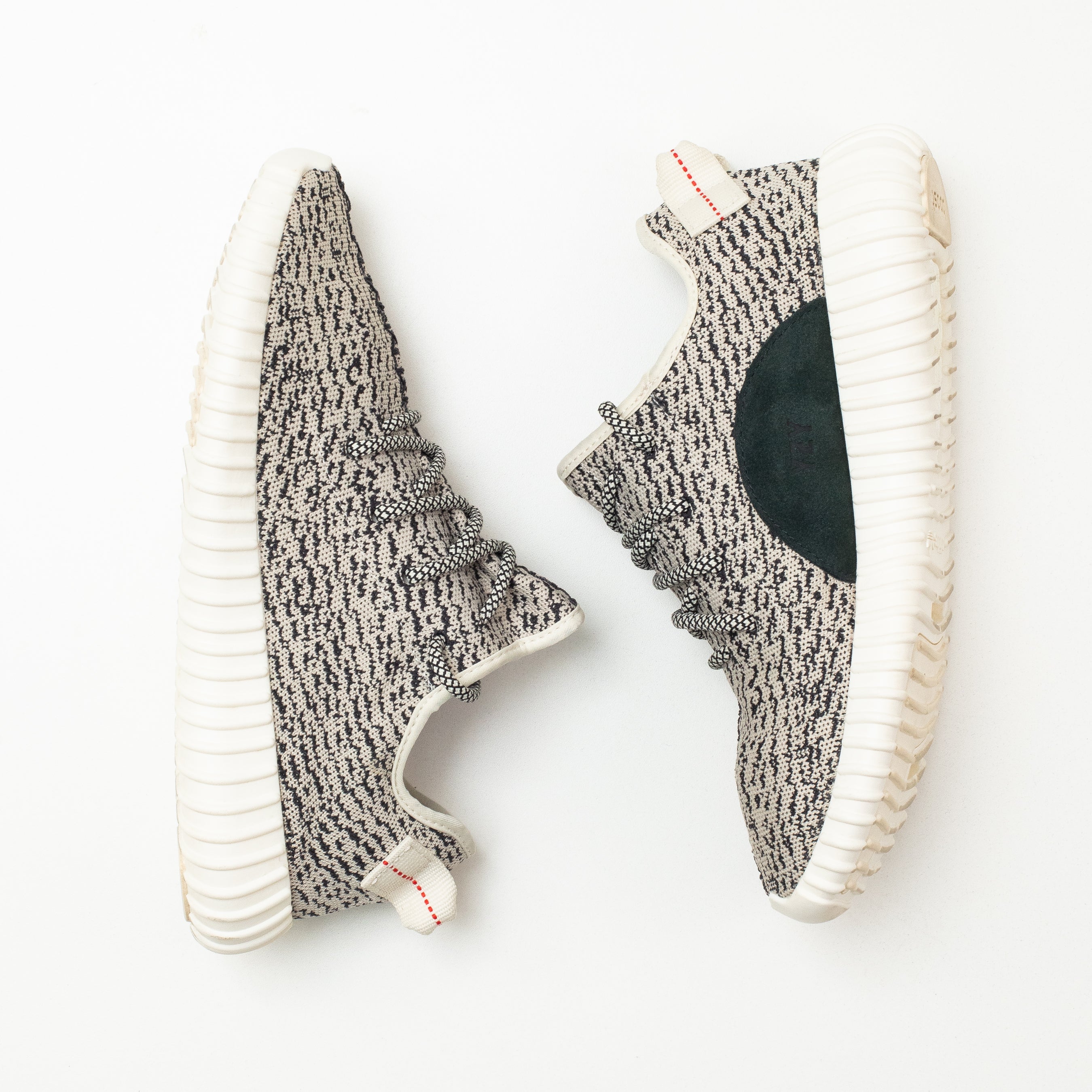 YEEZY BOOST 350 TURTLEDOVE (2022) [USED - SIZE 8]