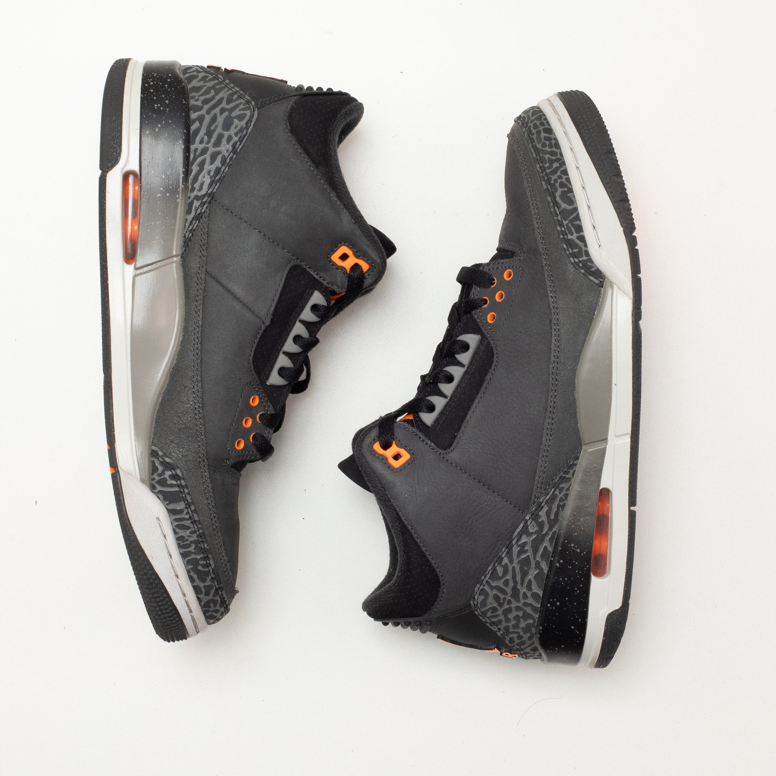 AIR JORDAN 3 FEAR PACK (2023) [USED - SIZE 9.5]