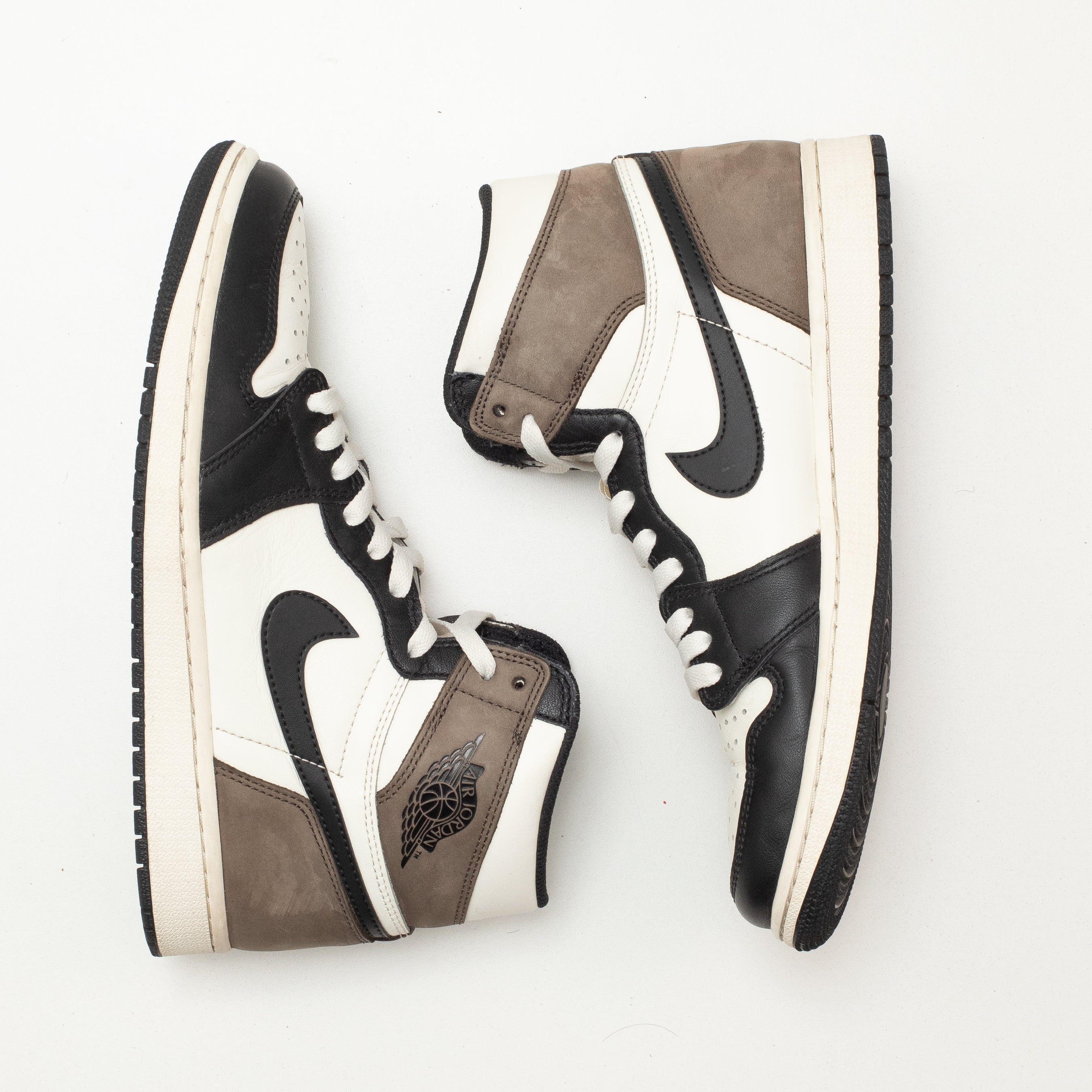 AIR JORDAN 1 HIGH MOCHA [USED - SIZE 9]