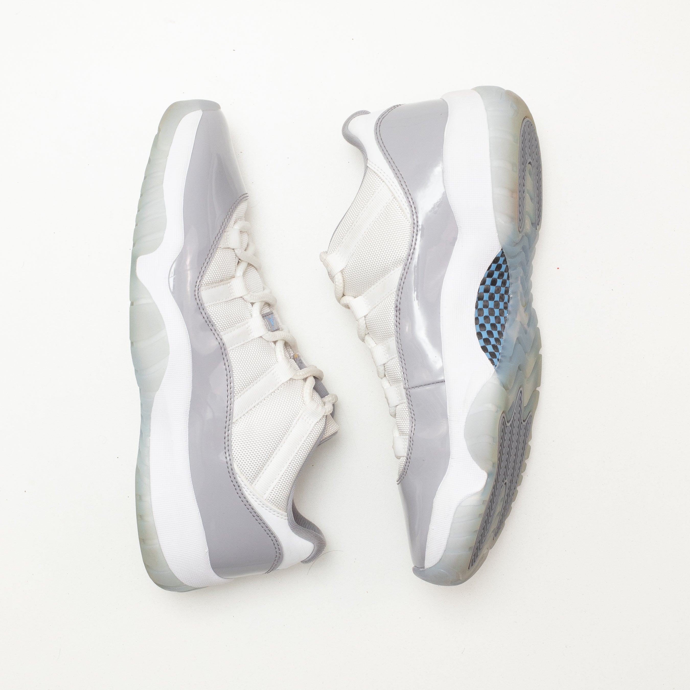 AIR JORDAN 11 LOW CEMENT GREY [USED - SIZE 10]