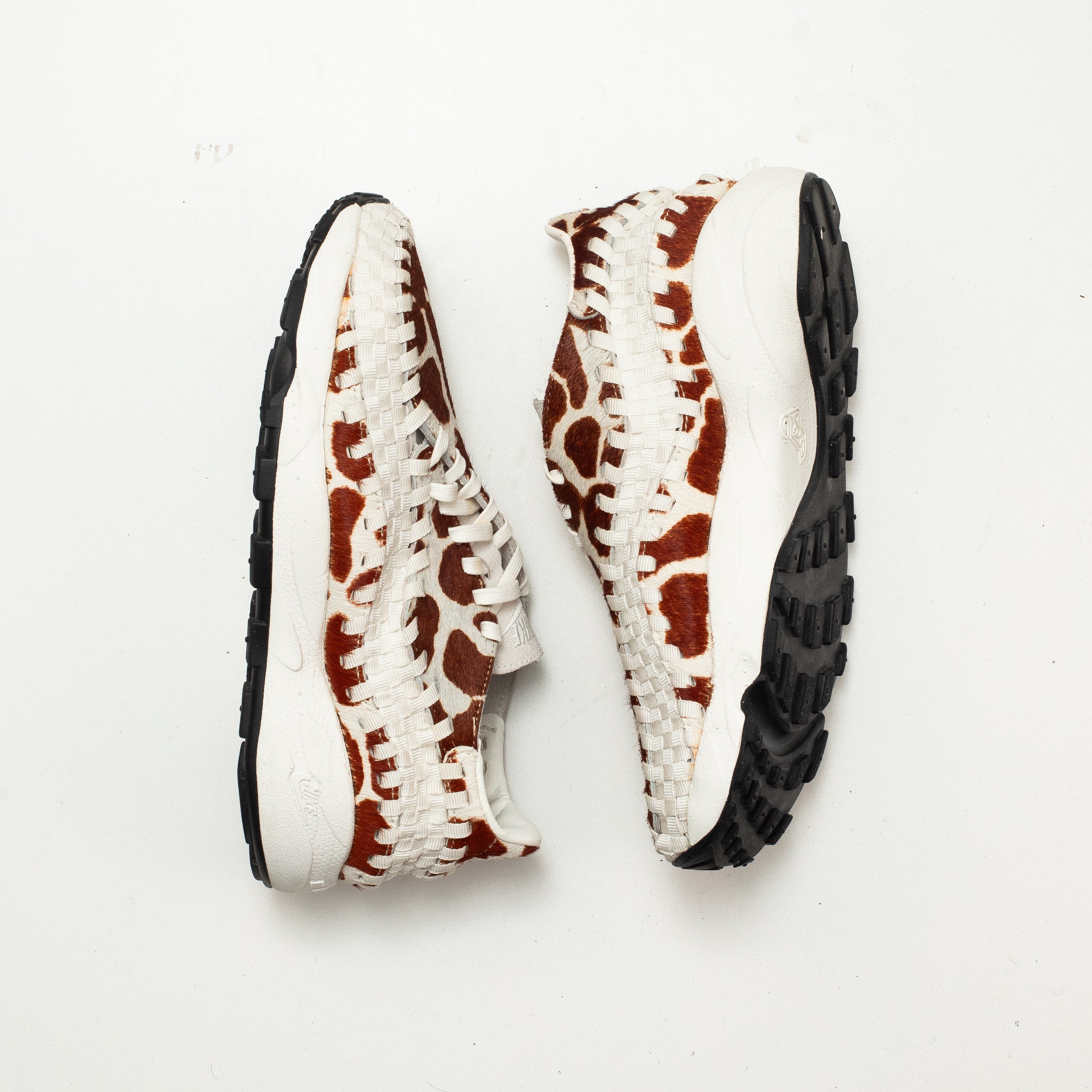NIKE AIR FOOTSCAPE WOVEN WMNS COW PRINT [USED - 10W/8.5M]
