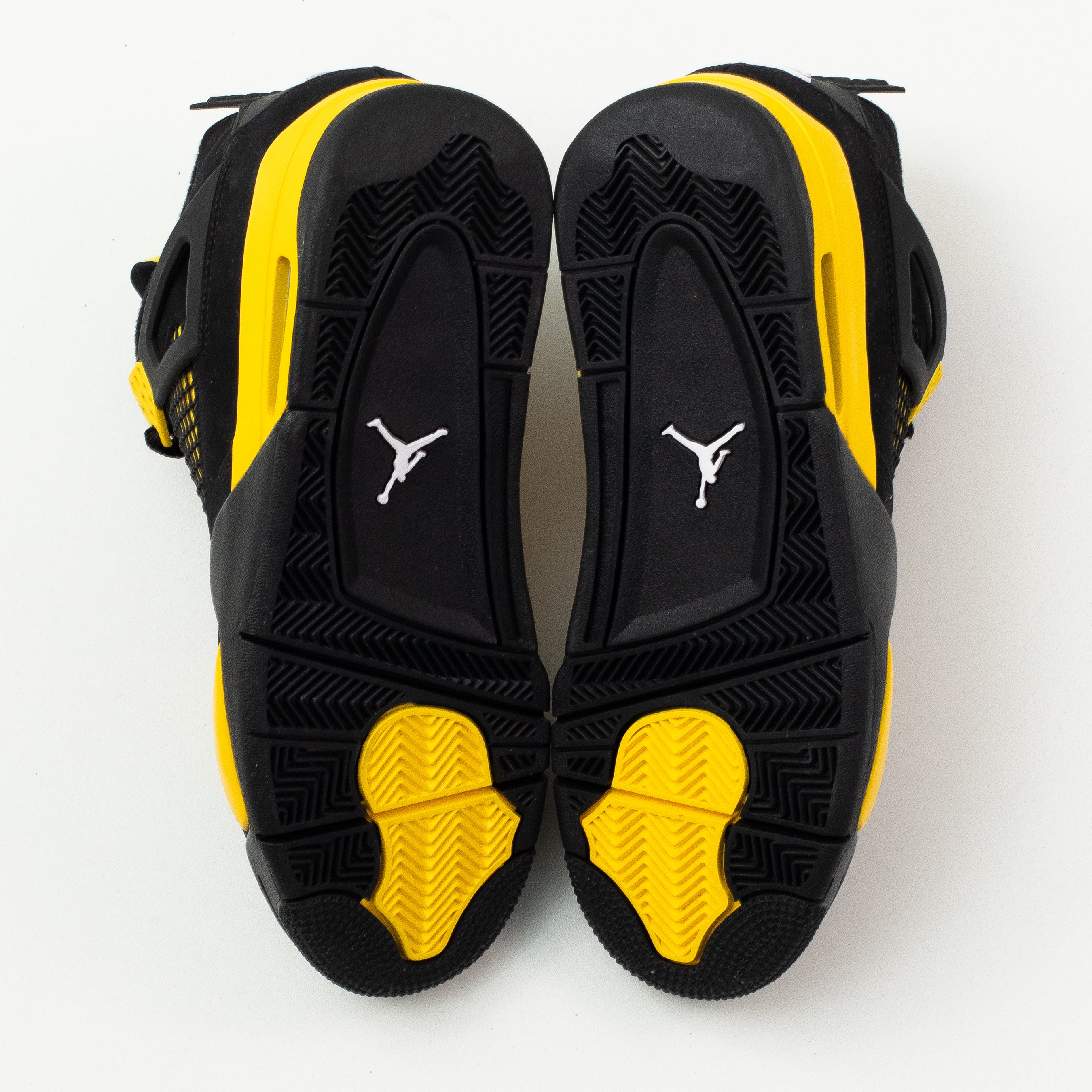 AIR JORDAN 4 THUNDER [USED - SIZE 8]