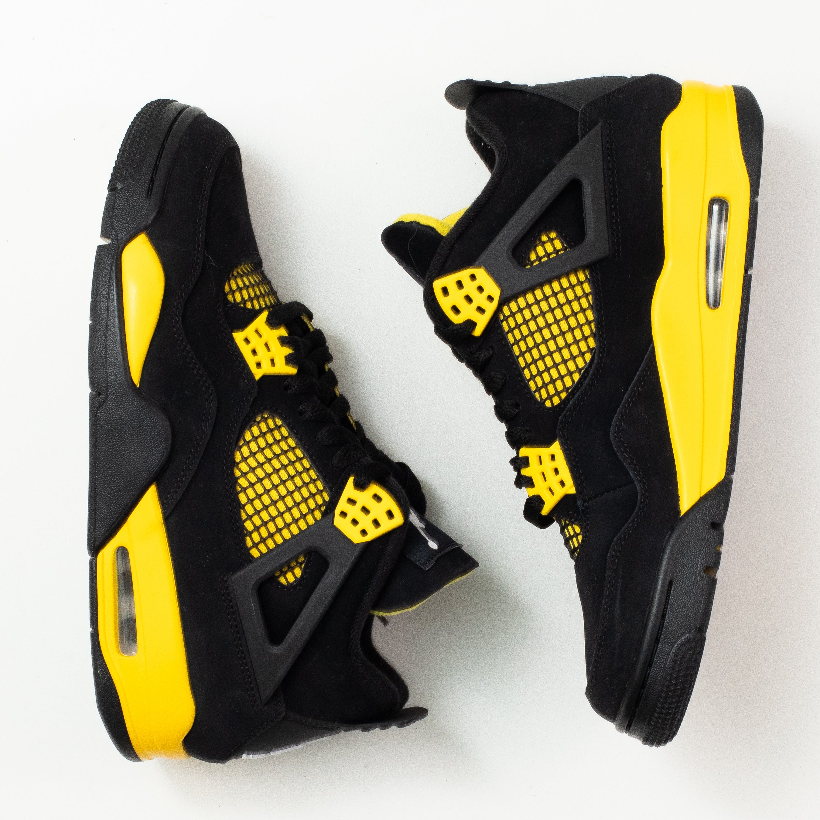 AIR JORDAN 4 THUNDER [USED - SIZE 8]