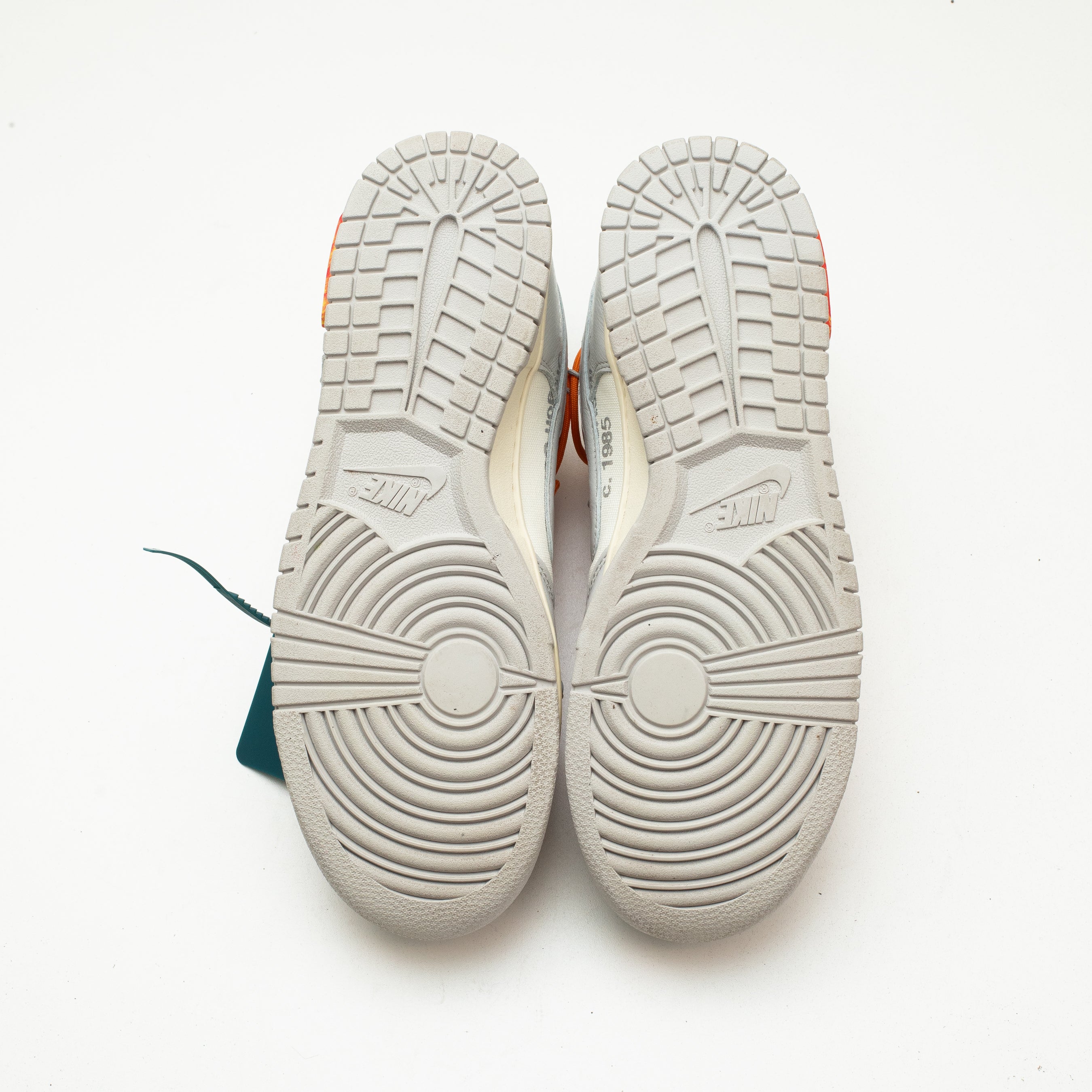 NIKE DUNK LOW OFF WHITE LOT 44 [USED - SIZE 9]