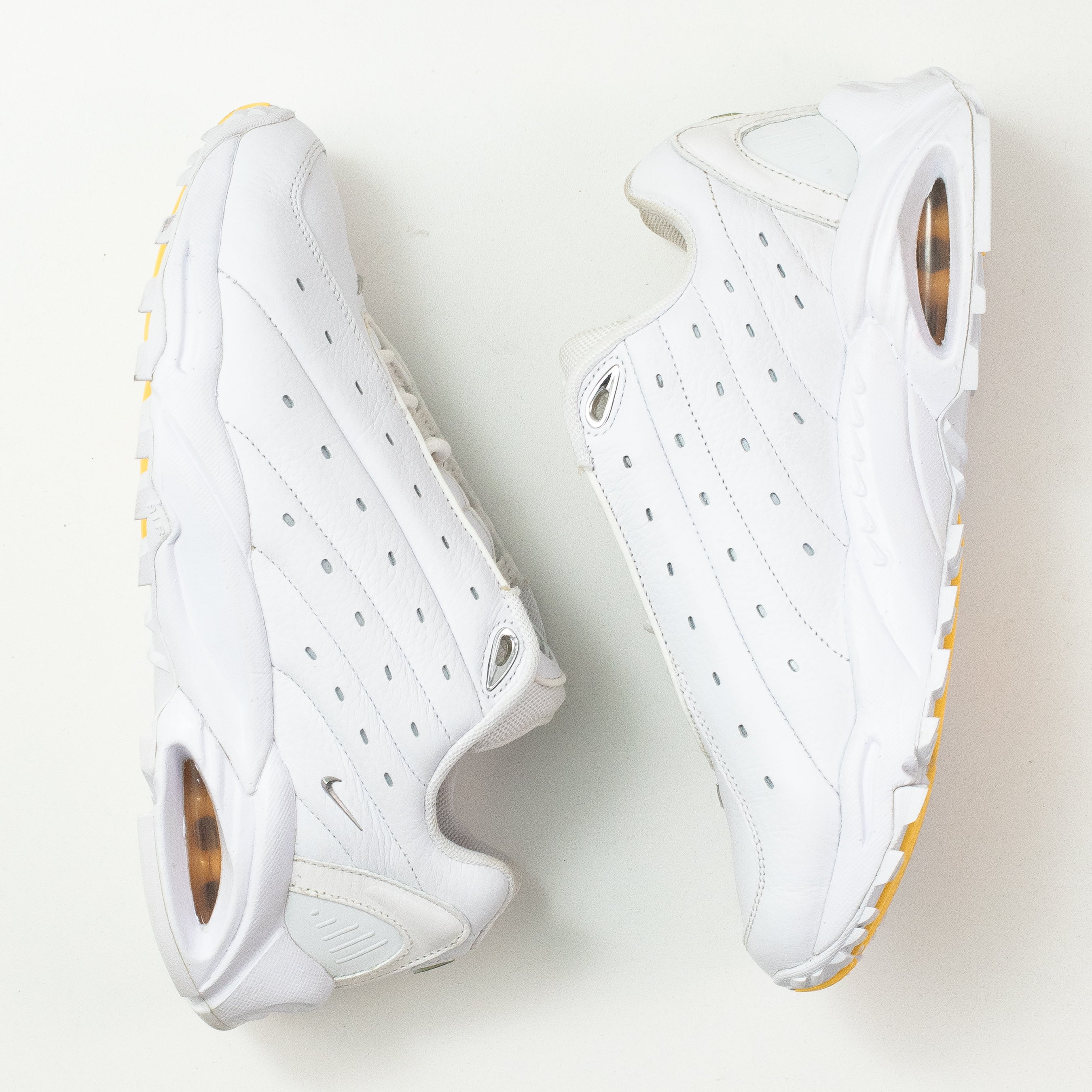 NIKE HOT STEP AIR TERRA NOCTA WHITE [USED - SIZE 8.5]