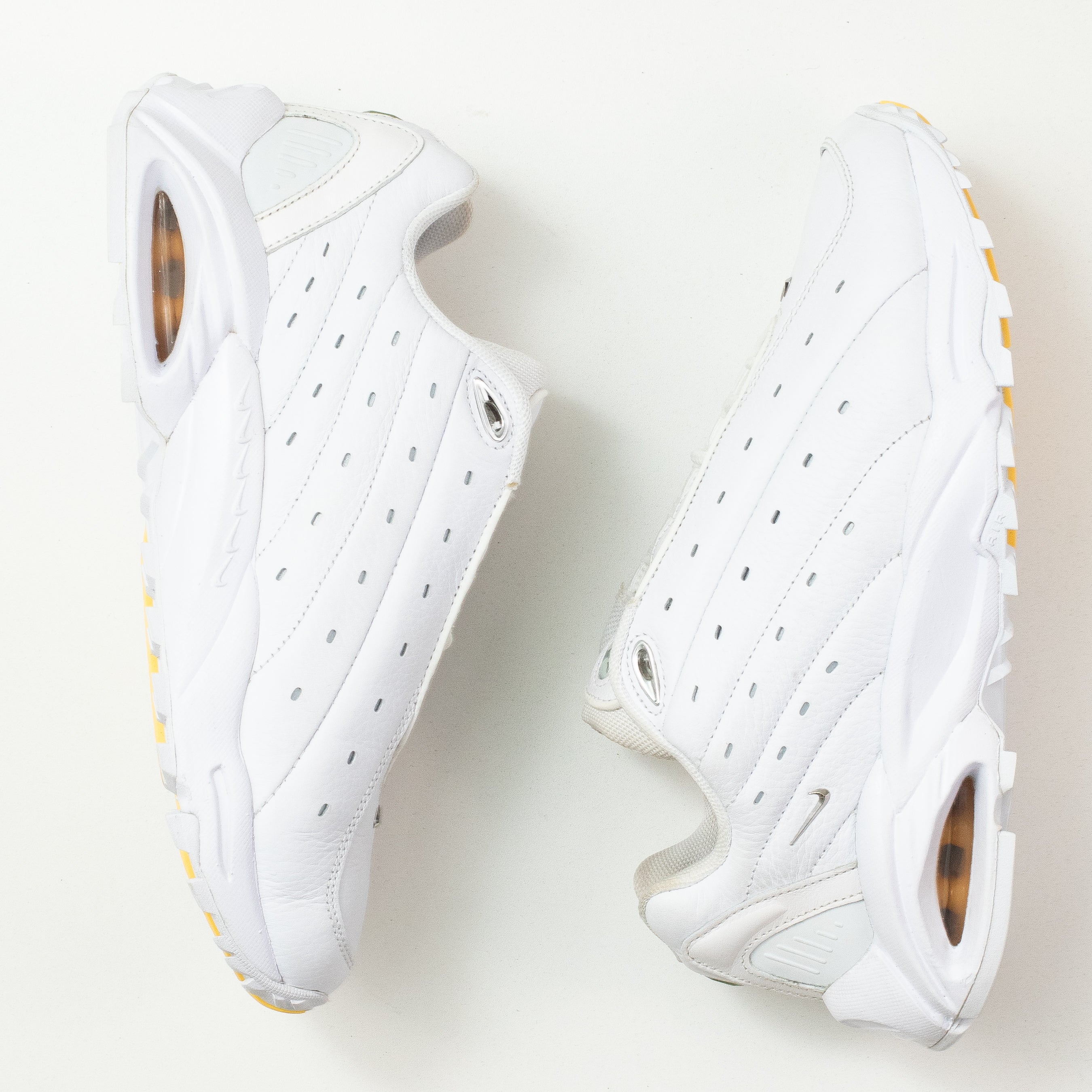 NIKE HOT STEP AIR TERRA NOCTA WHITE [USED - SIZE 8.5]