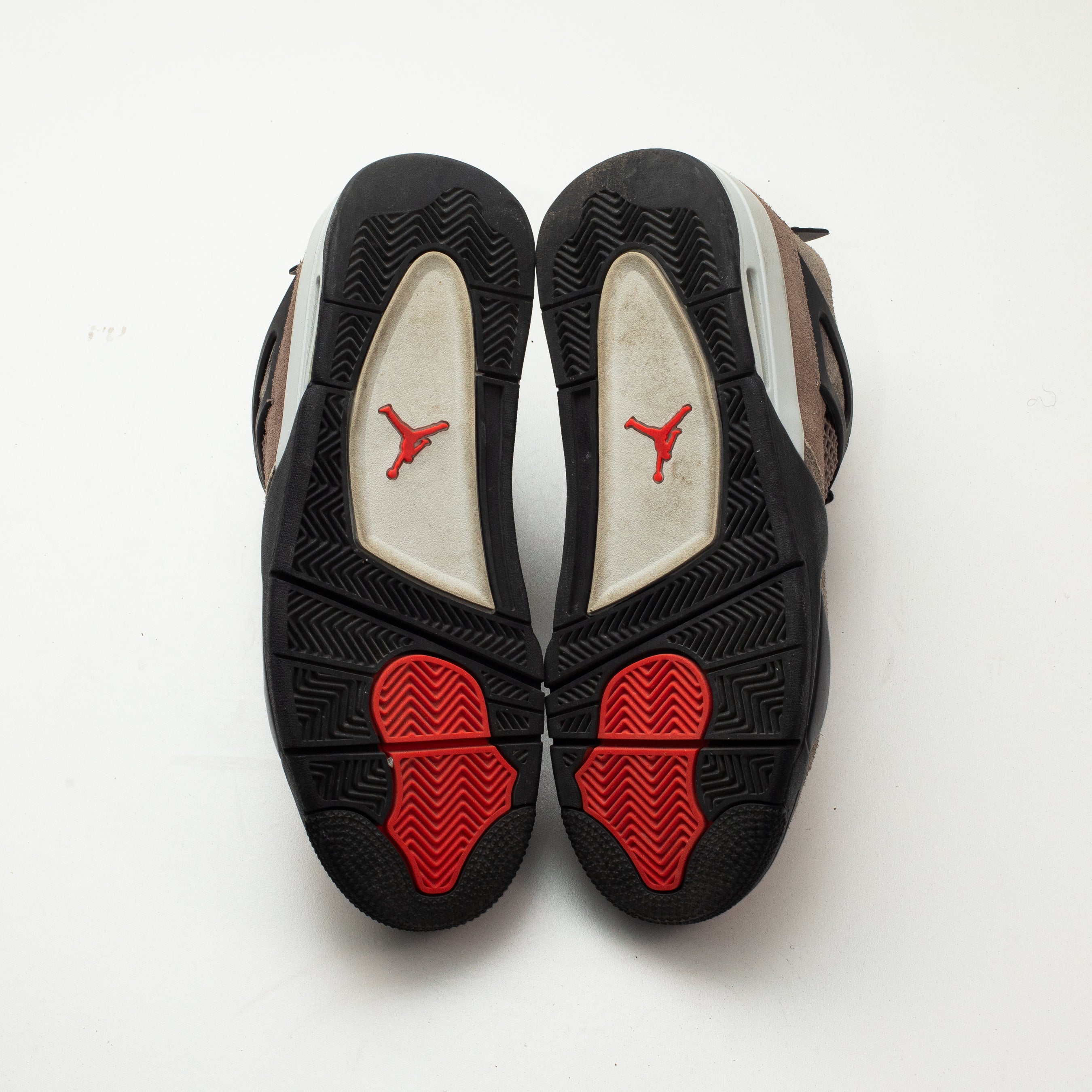 AIR JORDAN 4 TAUPE HAZE [USED - SIZE 8.5]