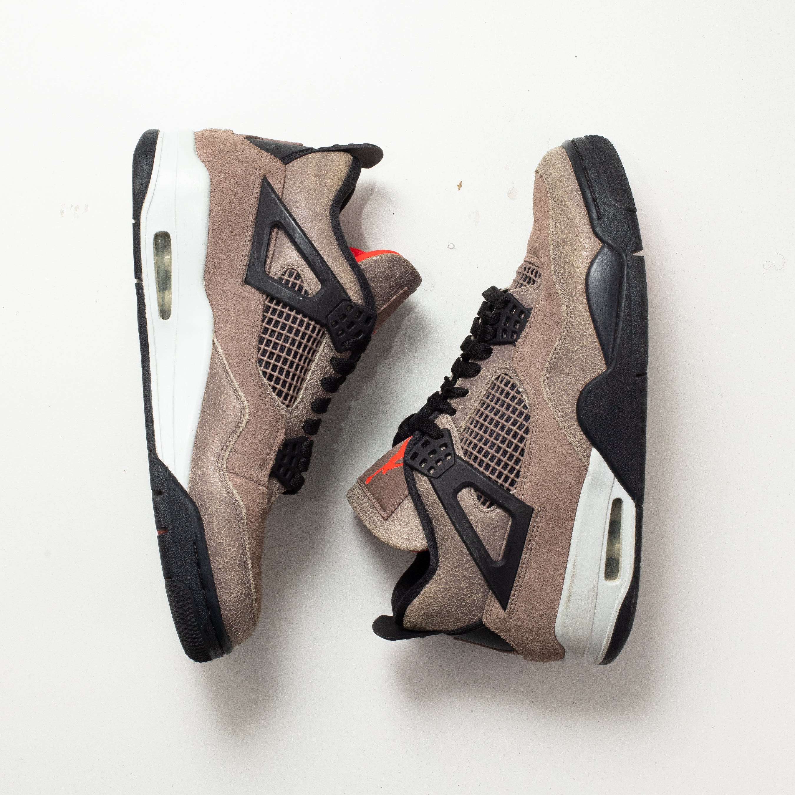 AIR JORDAN 4 TAUPE HAZE [USED - SIZE 8.5]