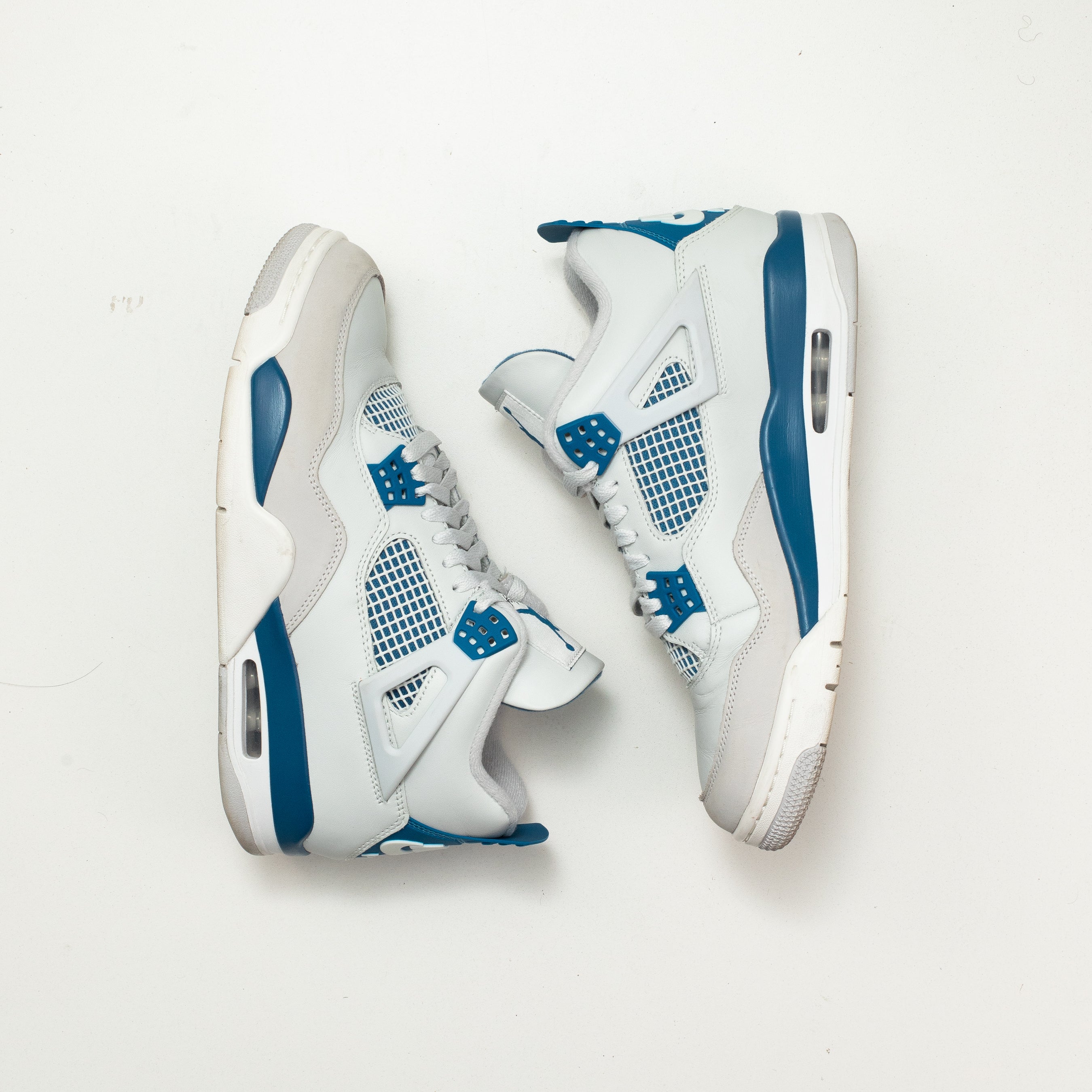 AIR JORDAN 4 MILITARY BLUE [USED - SIZE 9.5]