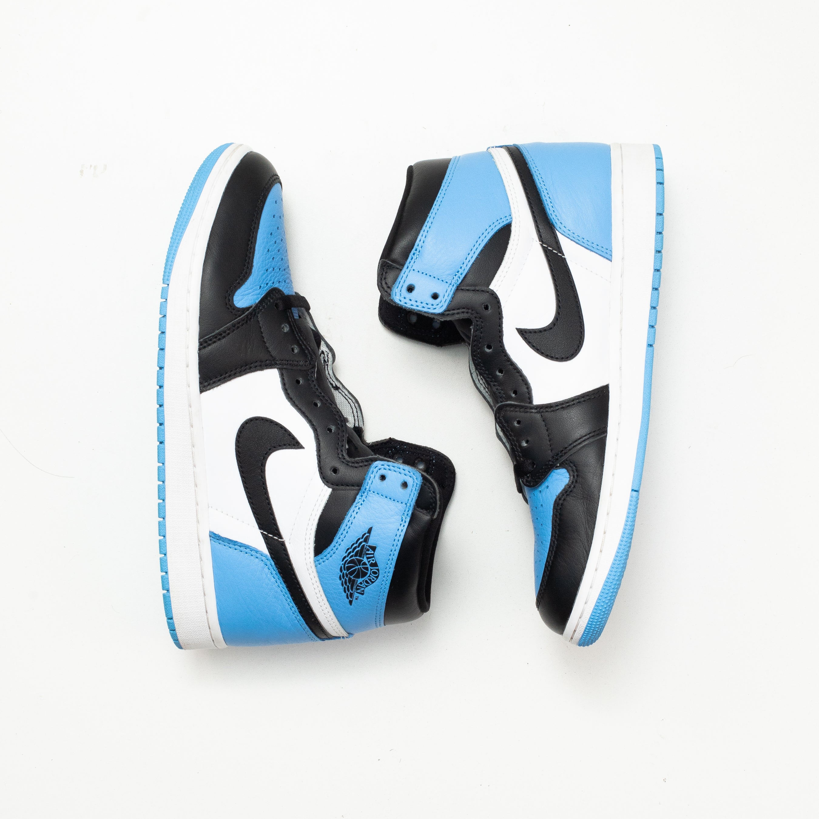 AIR JORDAN 1 HIGH UNC TOE [USED - SIZE 9]