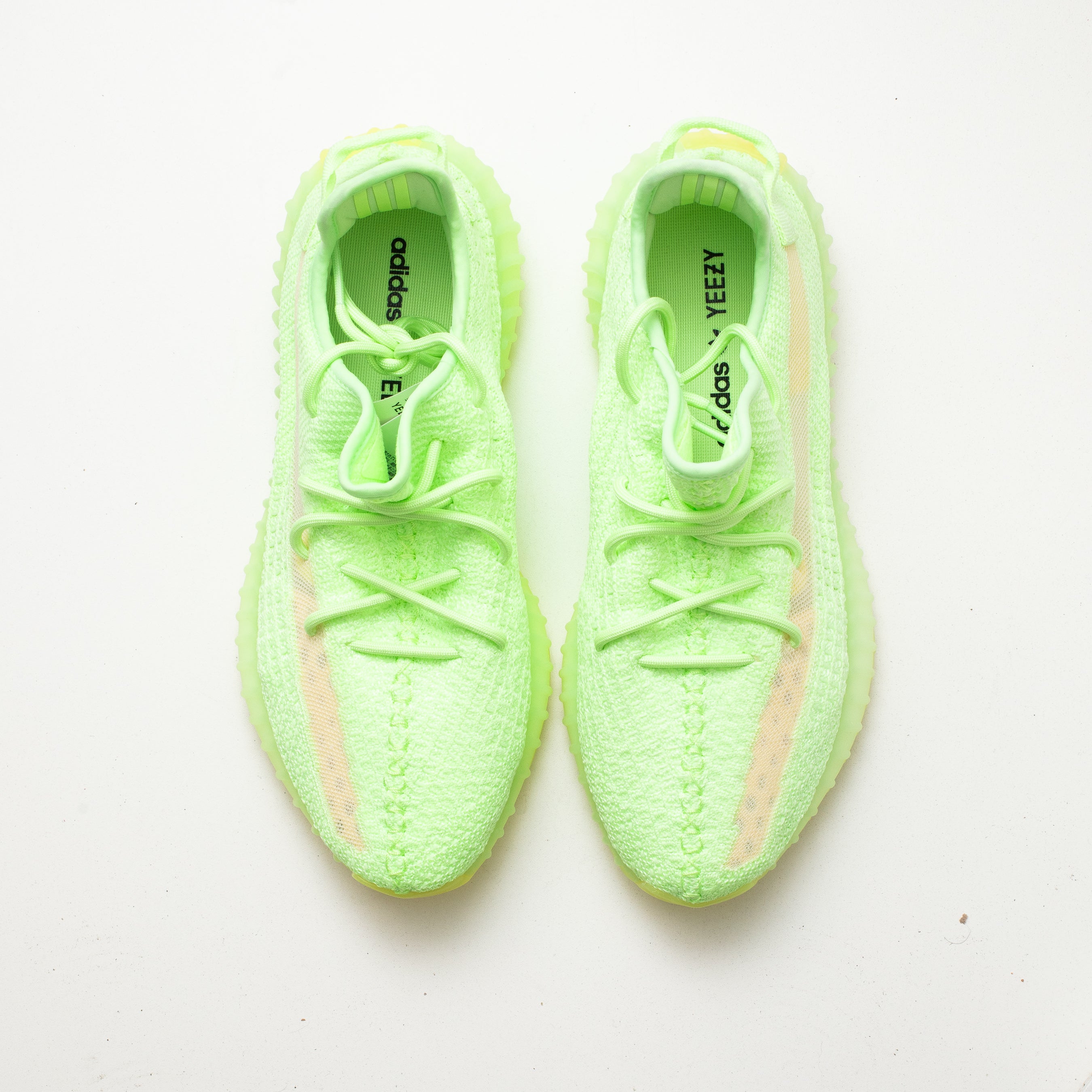YEEZY BOOST 350 V2 GLOW IN THE DARK [FLAWED - SIZE 9.5]