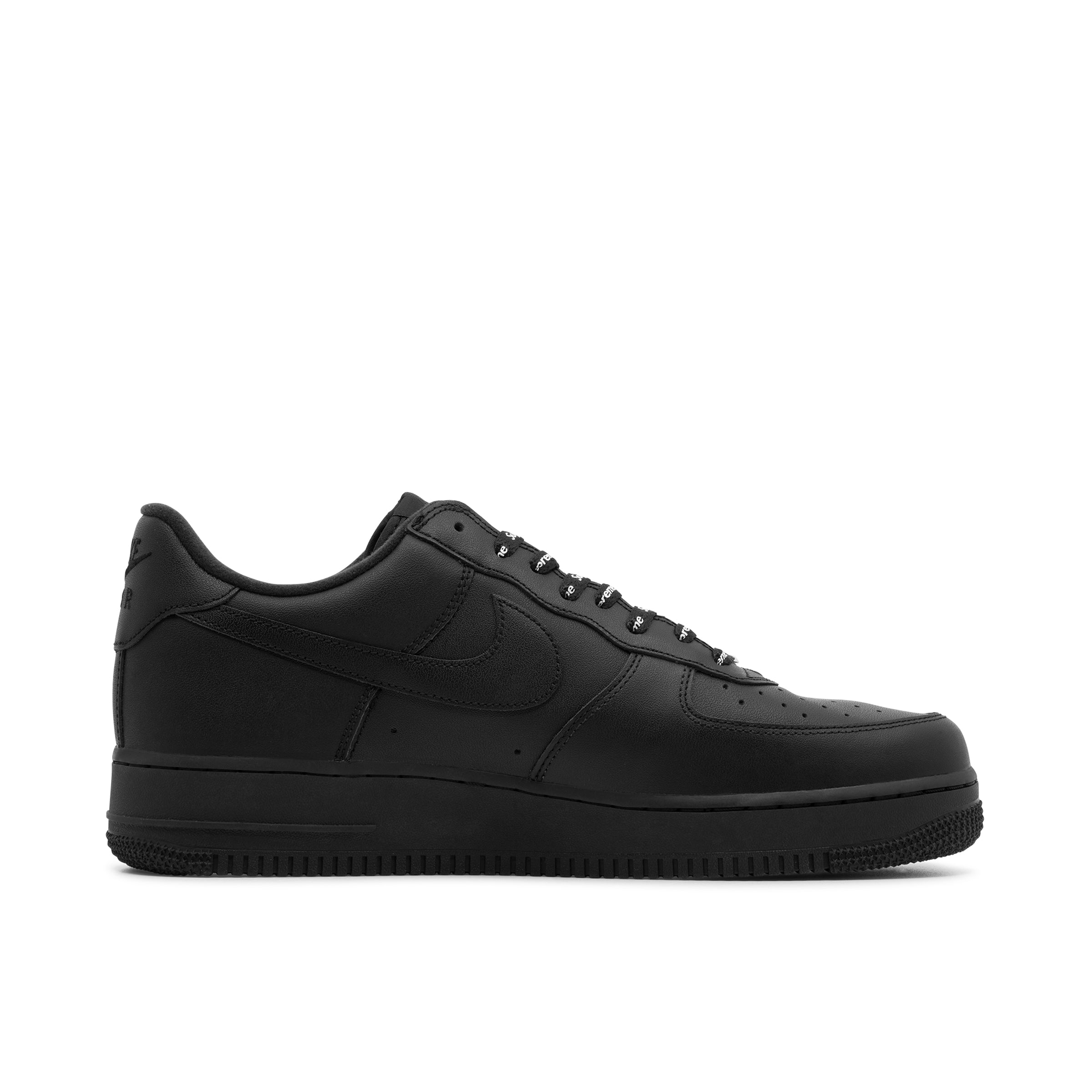 Black nike supreme shoes hotsell