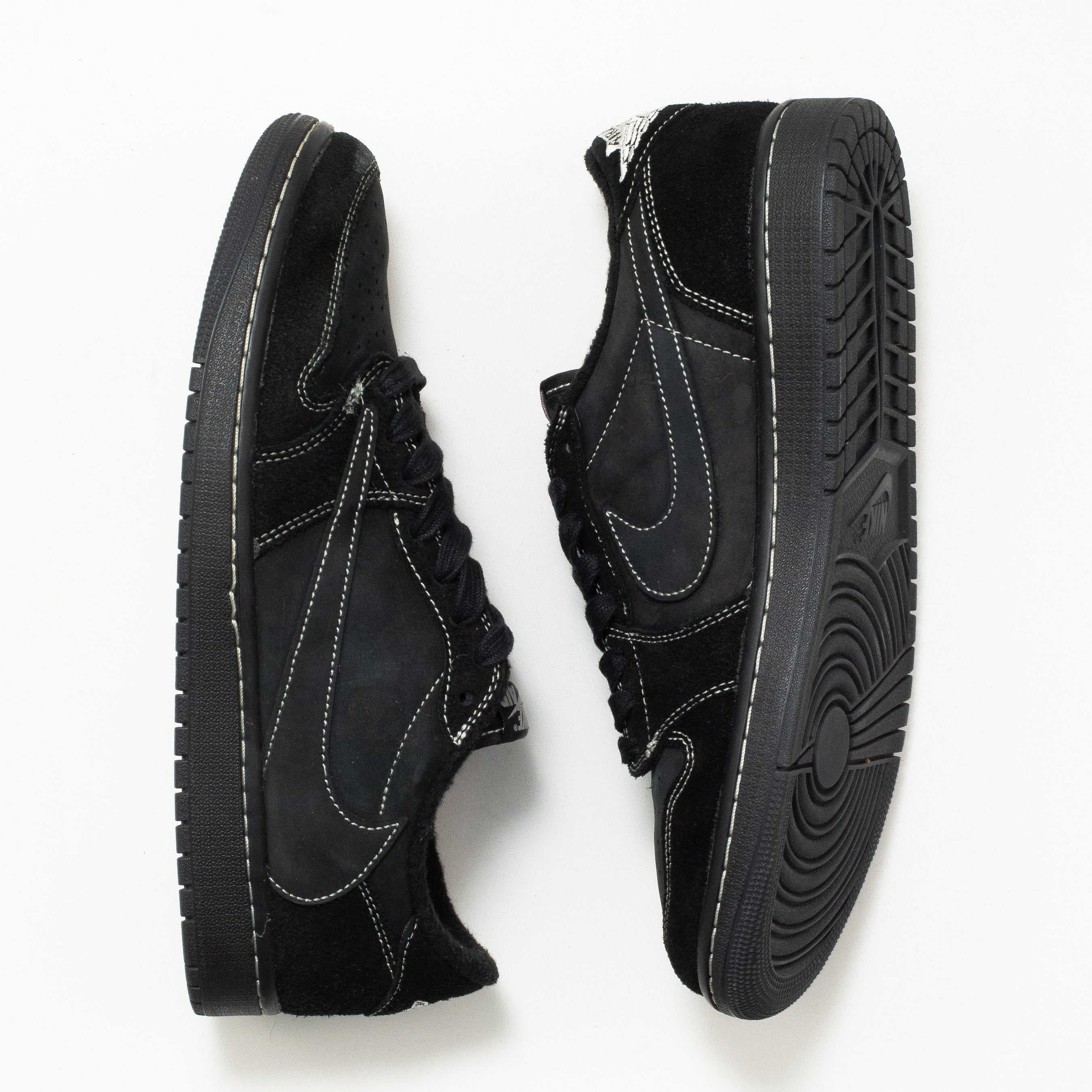 AIR JORDAN 1 LOW TRAVIS SCOTT BLACK PHANTOM [USED - SIZE 10]
