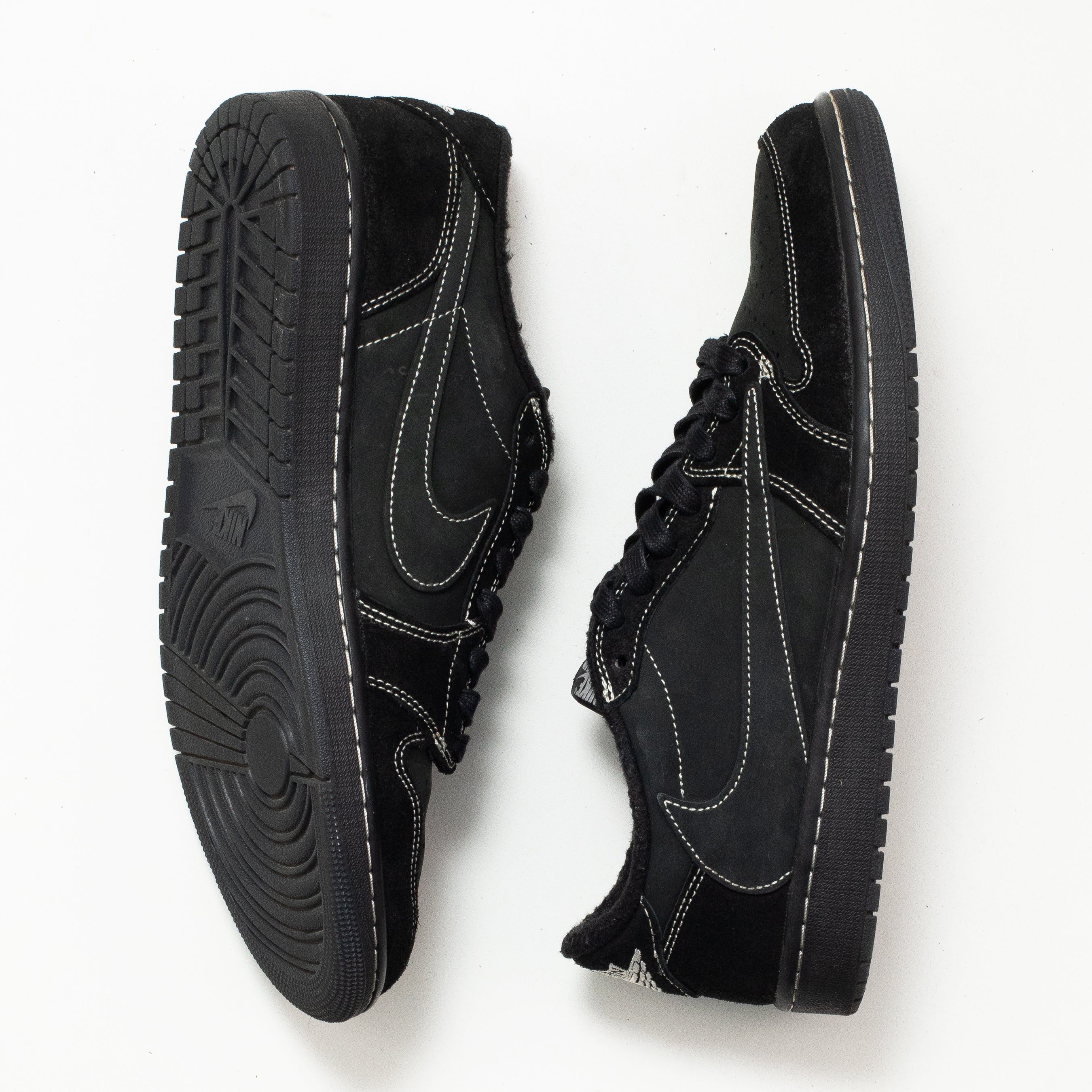 AIR JORDAN 1 LOW TRAVIS SCOTT BLACK PHANTOM [USED - SIZE 11]