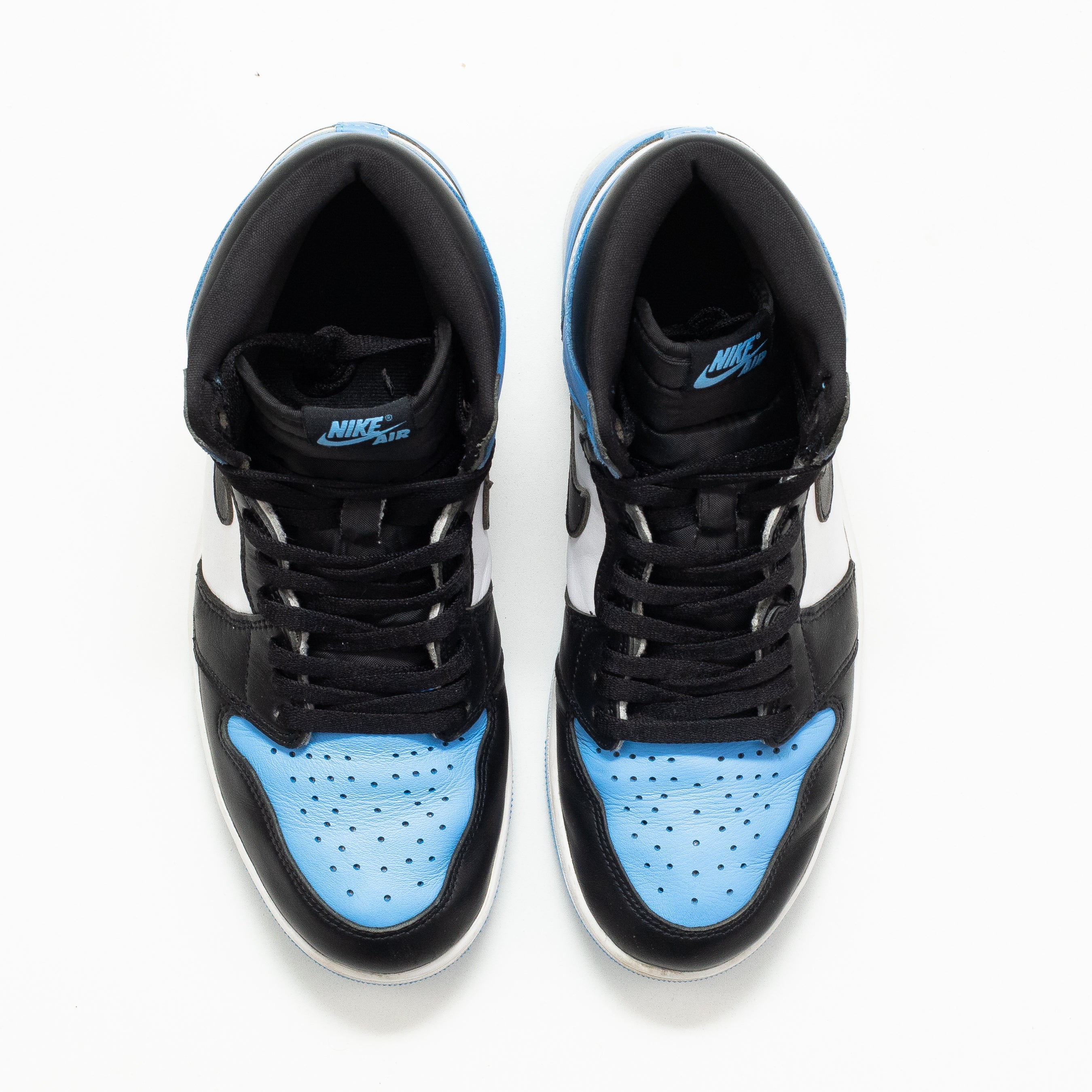 AIR JORDAN 1 HIGH UNC TOE [USED -SIZE 10.5]
