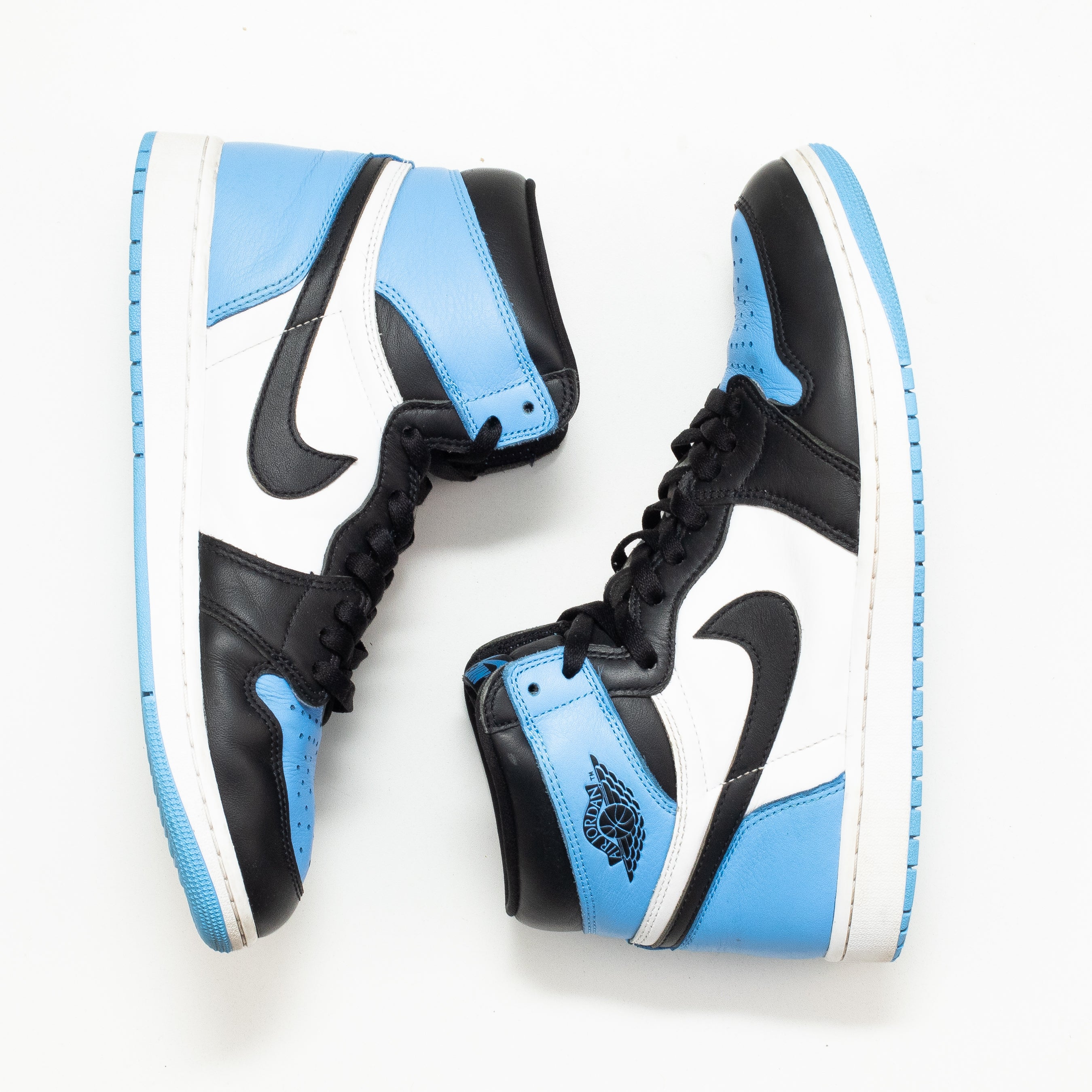 AIR JORDAN 1 HIGH UNC TOE [USED -SIZE 10.5]
