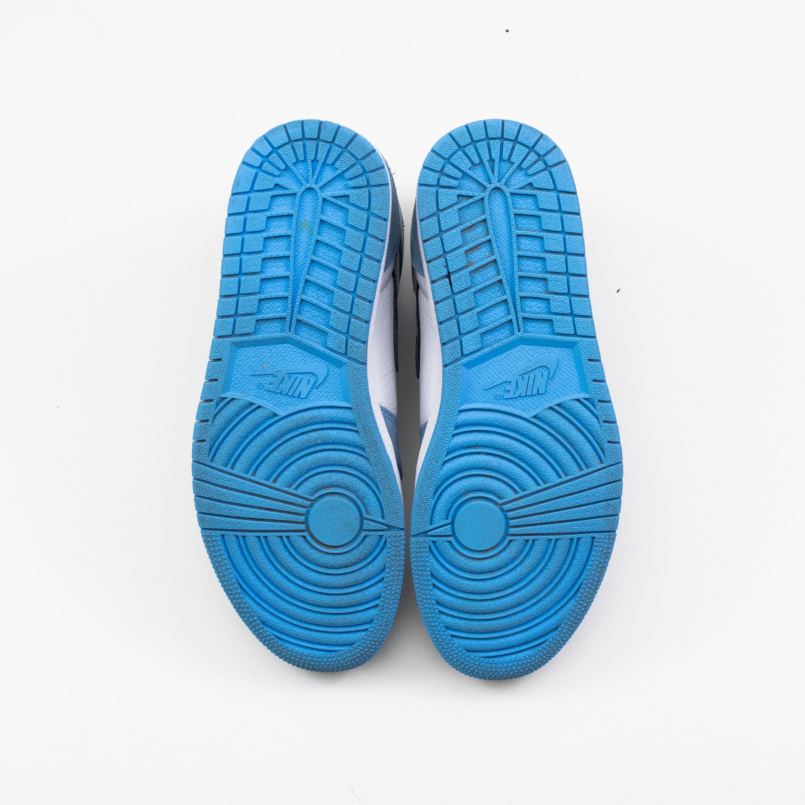 AIR JORDAN 1 HIGH UNIVERSITY BLUE [USED - SIZE 9.5]