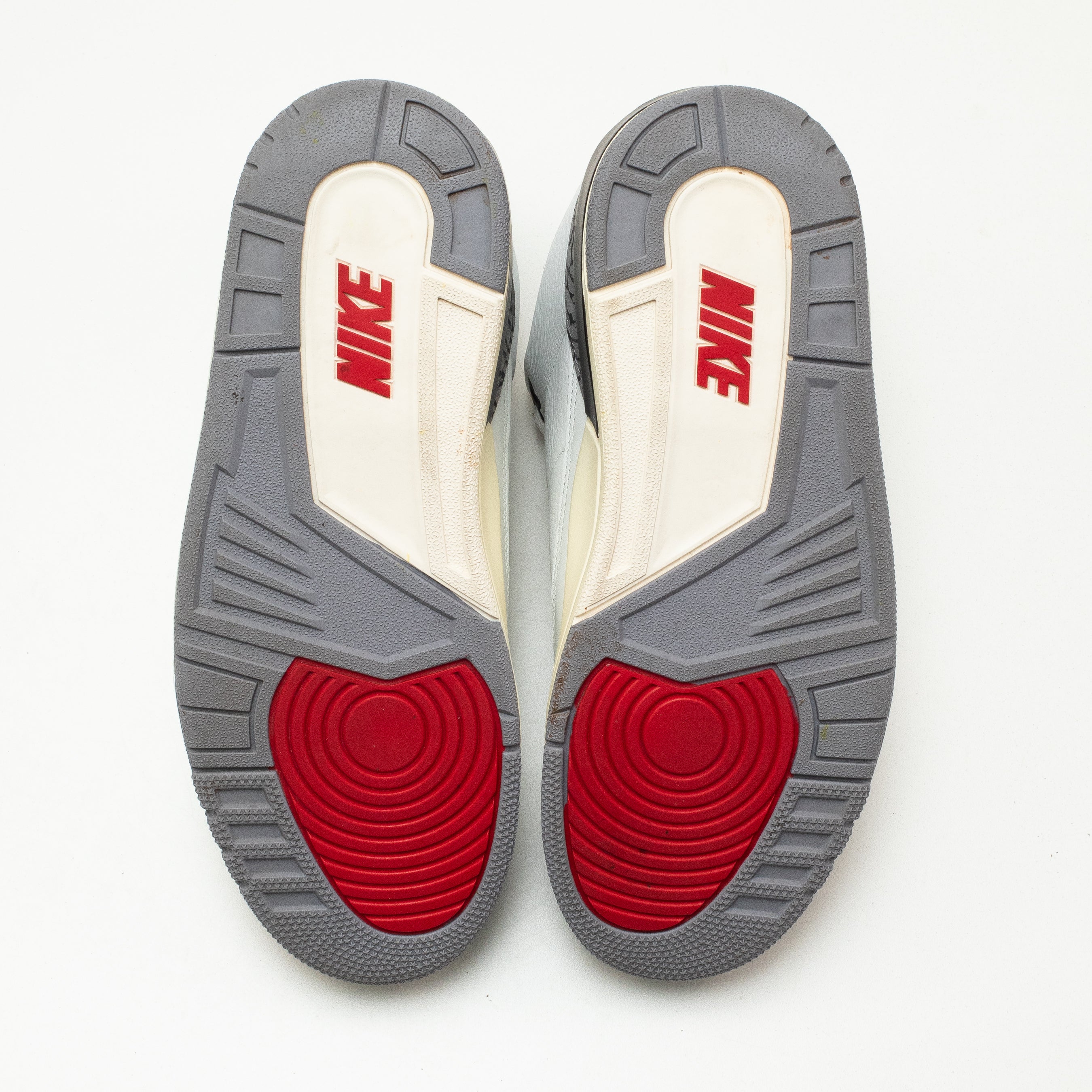 AIR JORDAN 3 WHITE CEMENT REIMAGINED [USED - SIZE 8.5]