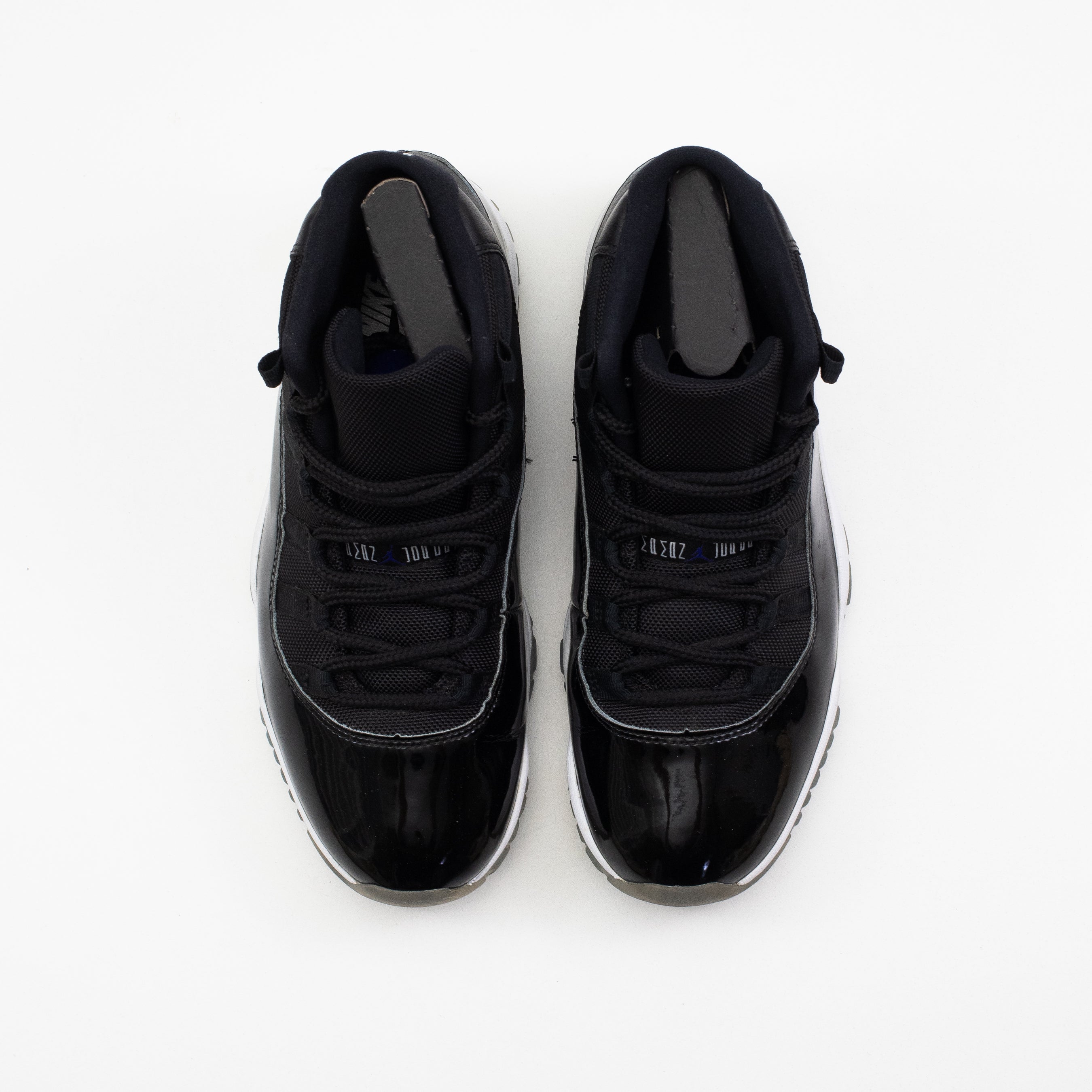 AIR JORDAN 11 SPACE JAM [USED - SIZE 8.5]