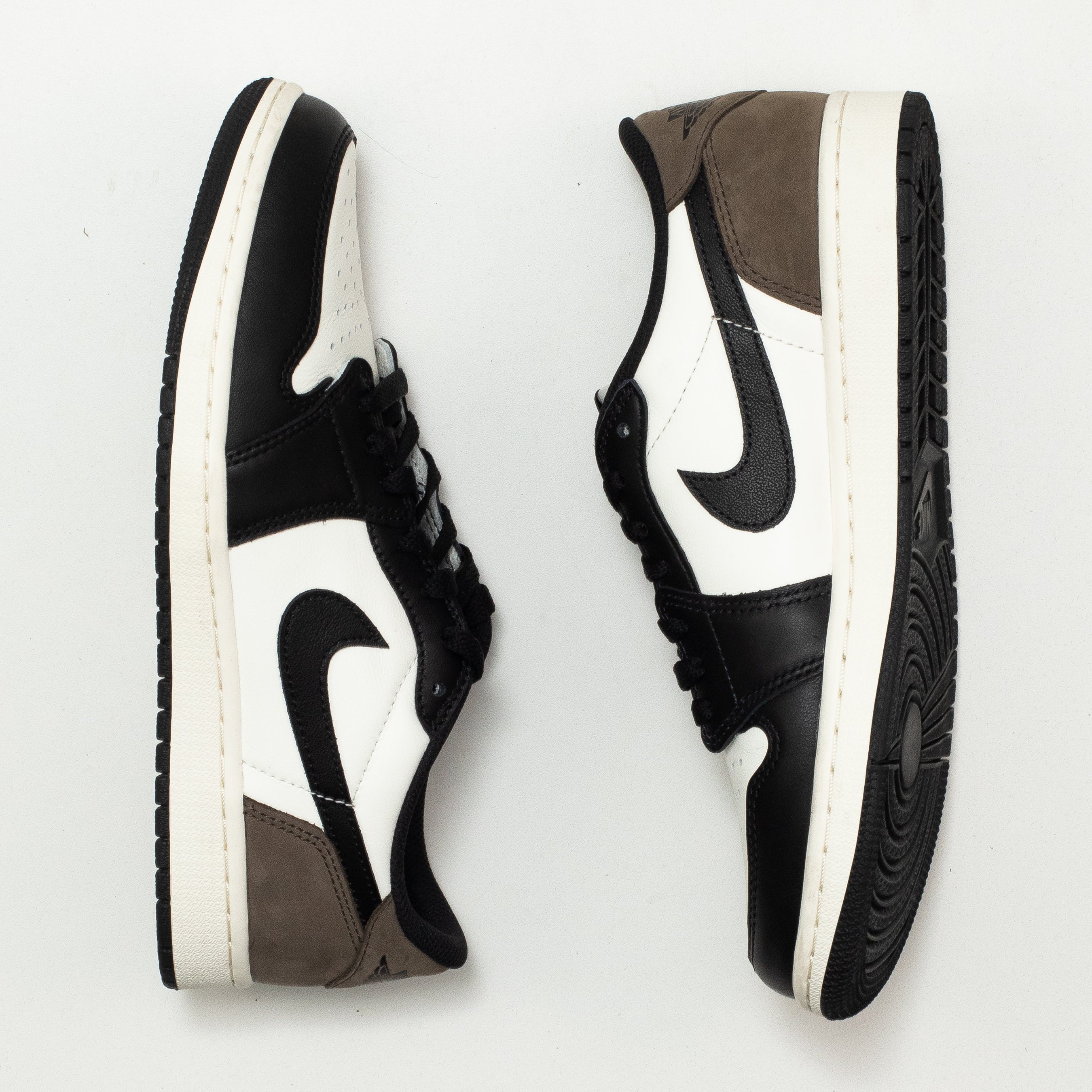 AIR JORDAN LOW MOCHA [USED - SIZE 8]