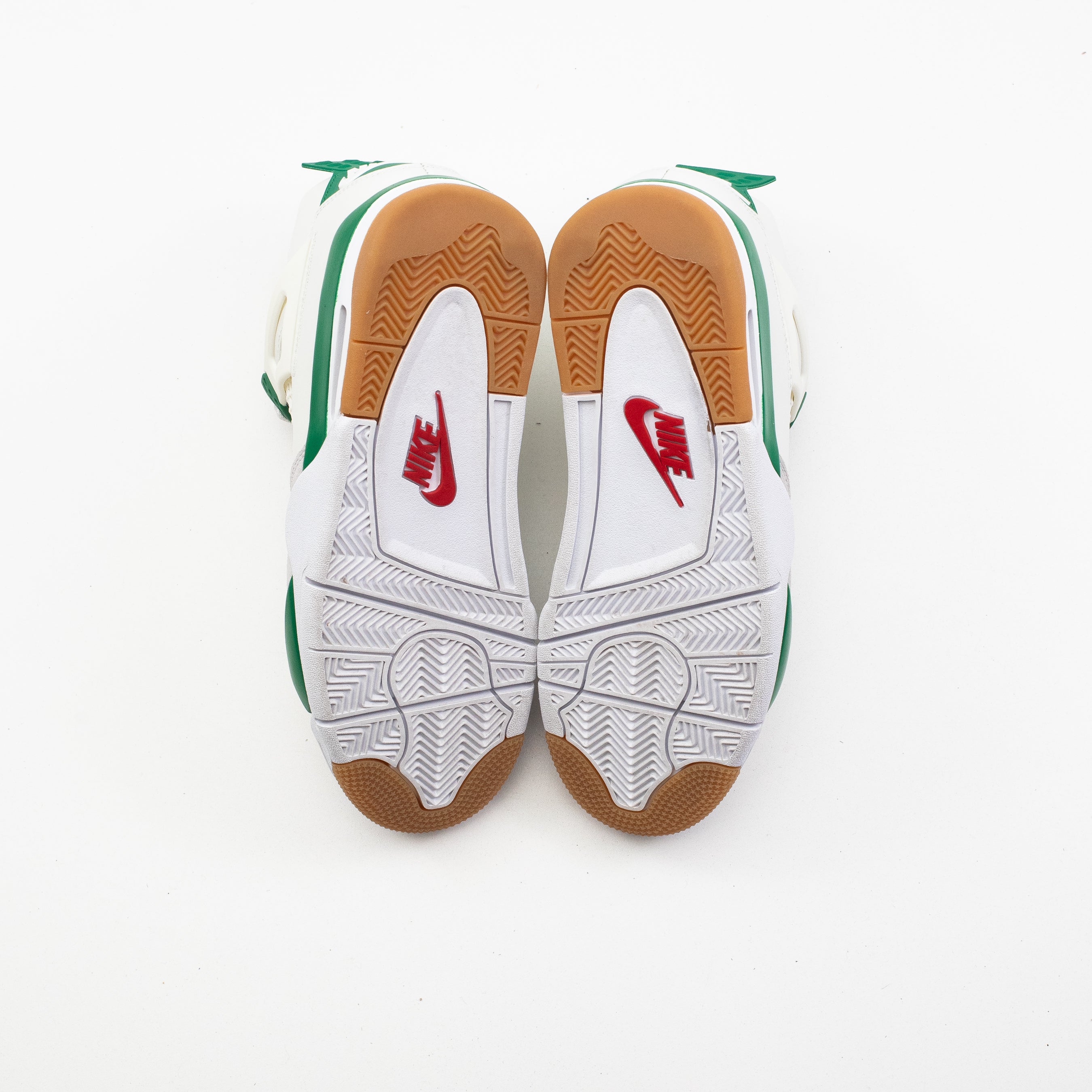 AIR JORDAN 4 SB PINE GREEN [USED - SIZE 8]