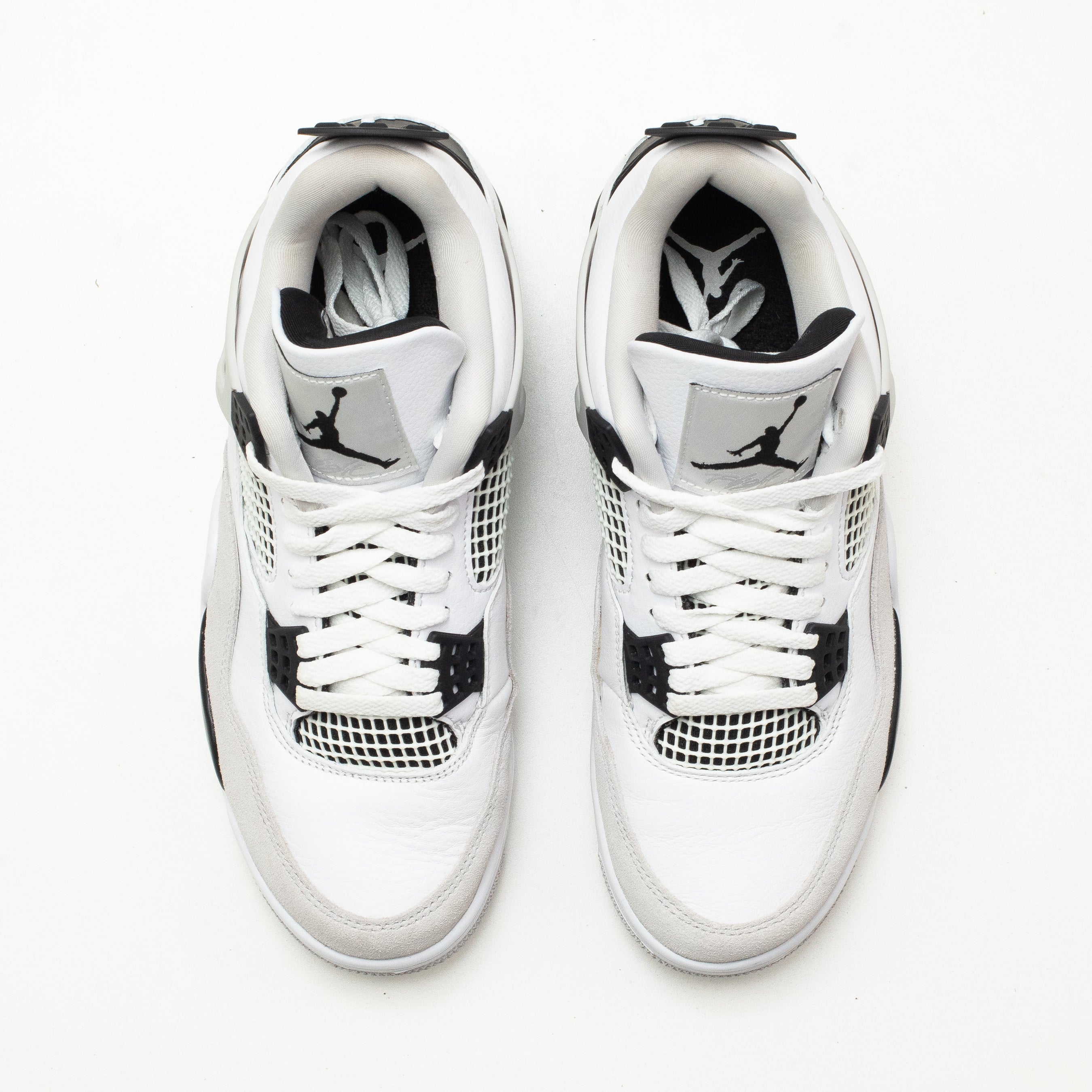 AIR JORDAN 4 MILITARY BLACK [USED - SIZE 8]