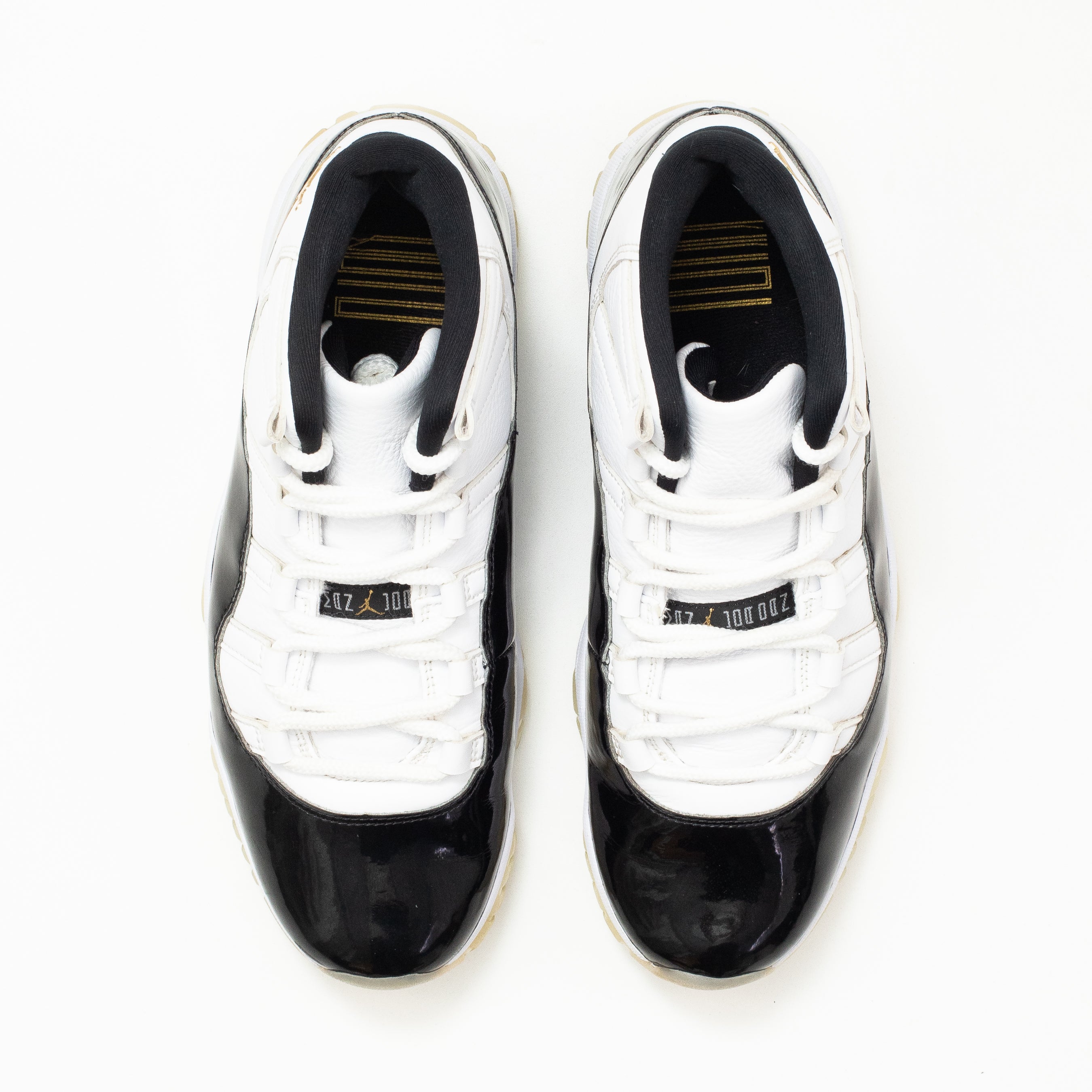 AIR JORDAN 11 GRATITUDE [USED - SIZE 10.5]