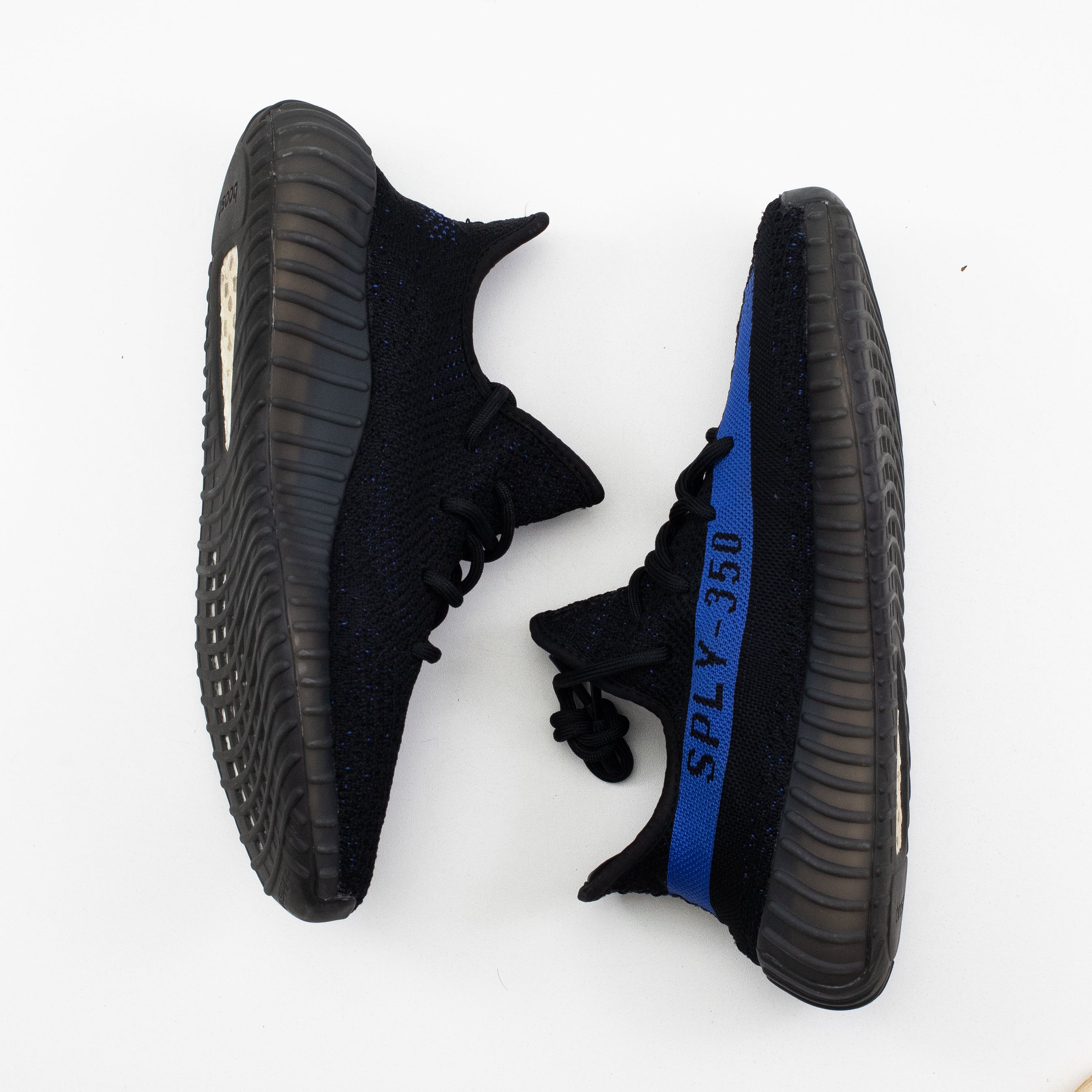 YEEZY BOOST 350 V2 DAZZLING BLUE [USED - SIZE 9]