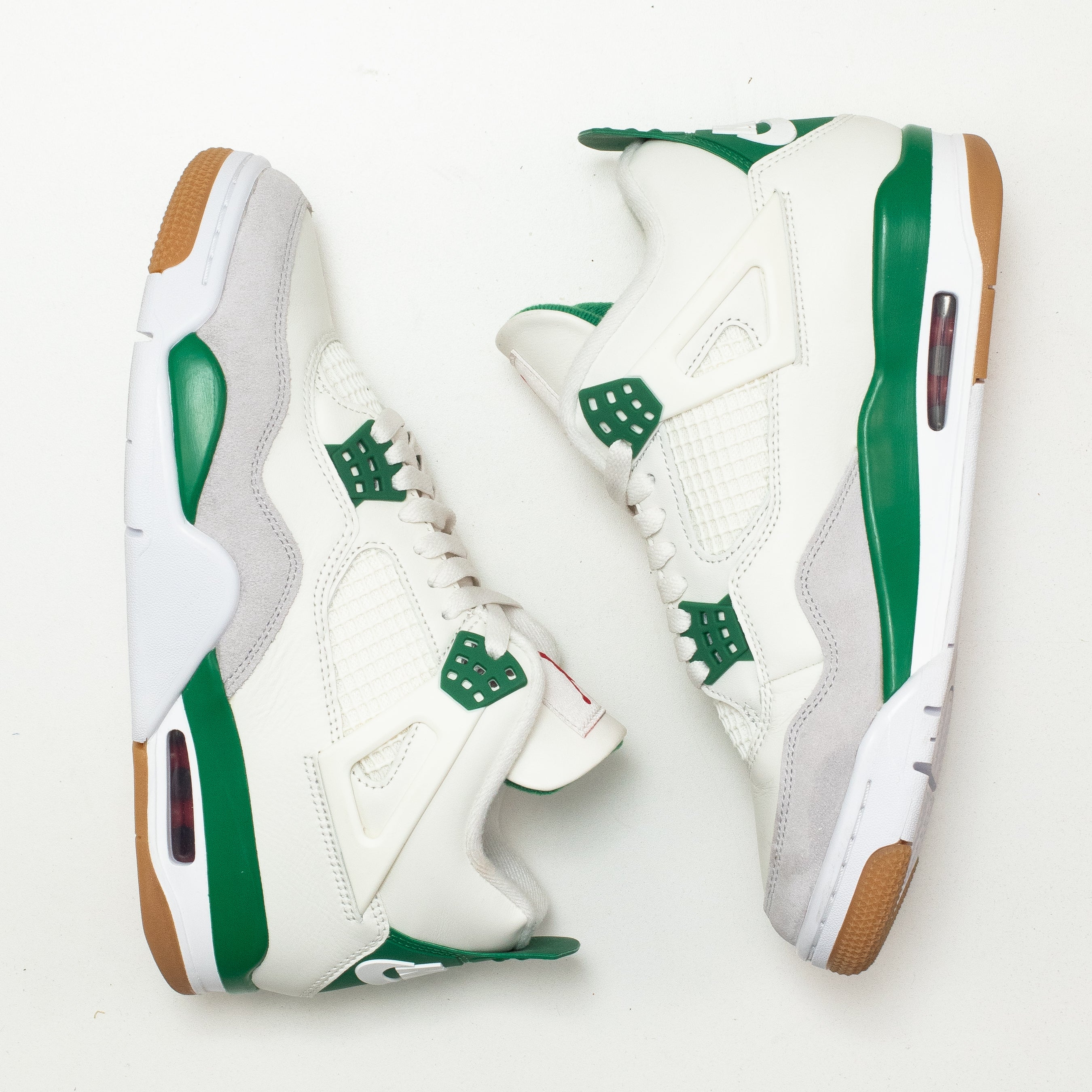 AIR JORDAN 4 SB PINE GREEN [USED - SIZE 9]