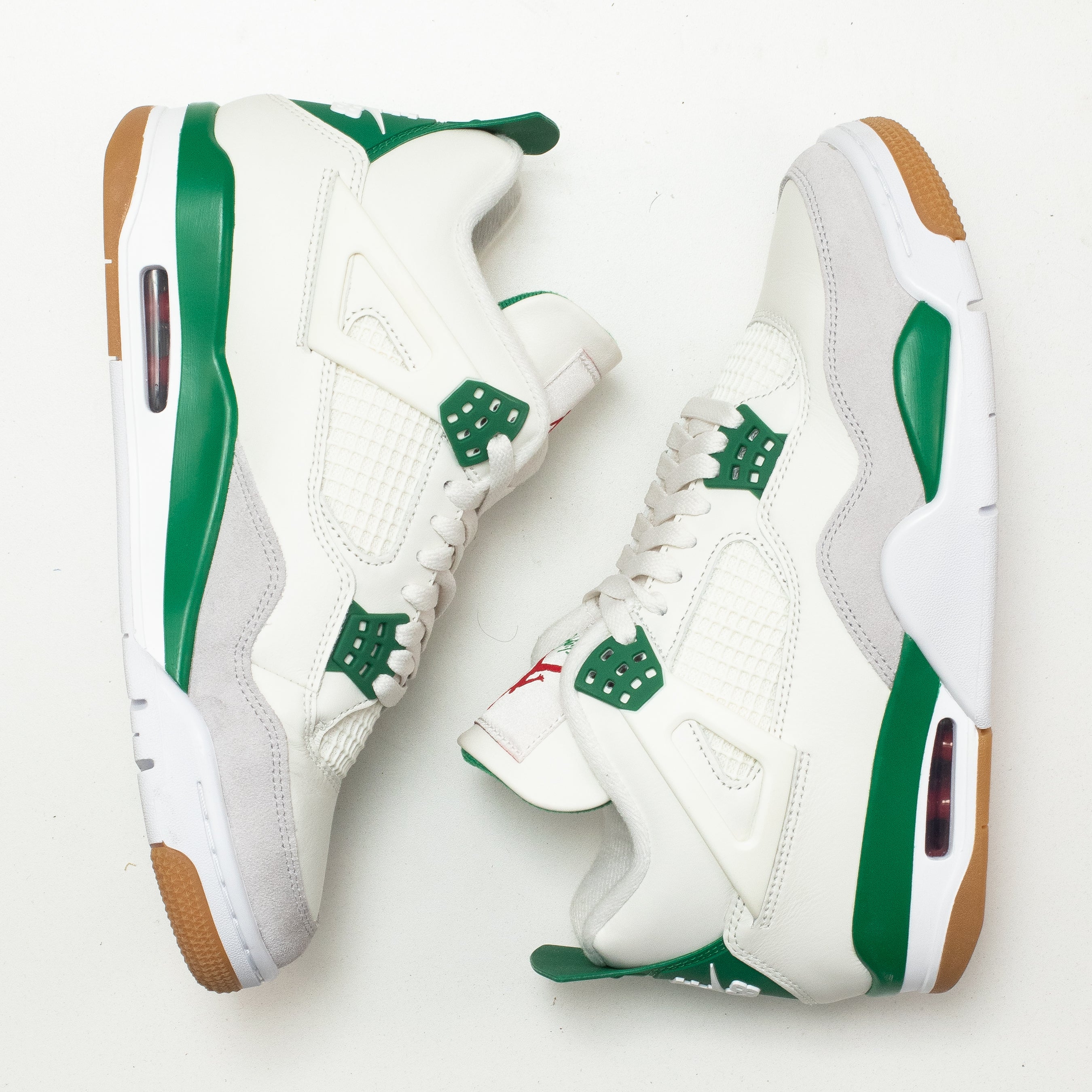 AIR JORDAN 4 SB PINE GREEN [USED - SIZE 9]